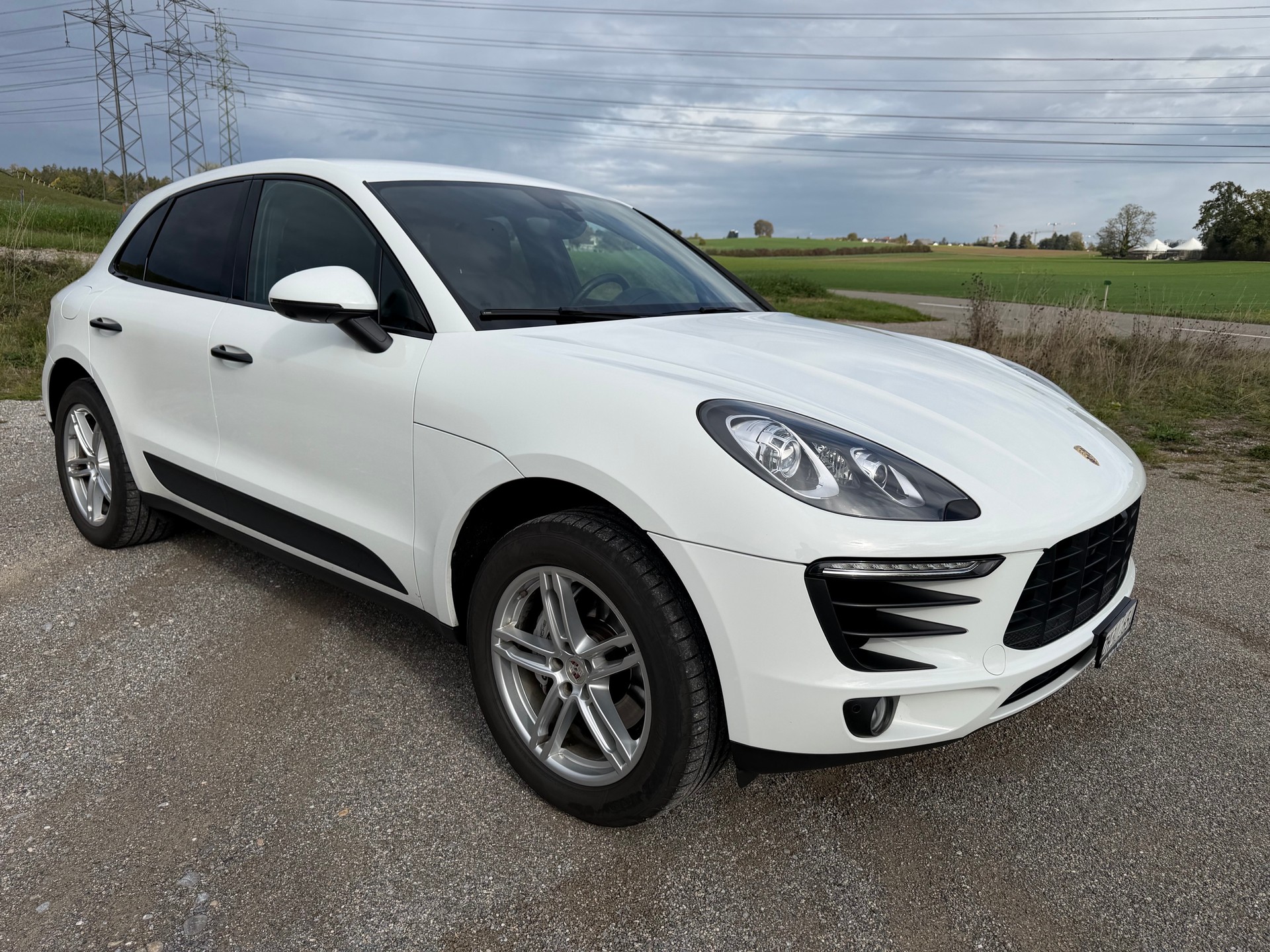 PORSCHE Macan S PDK-image-3