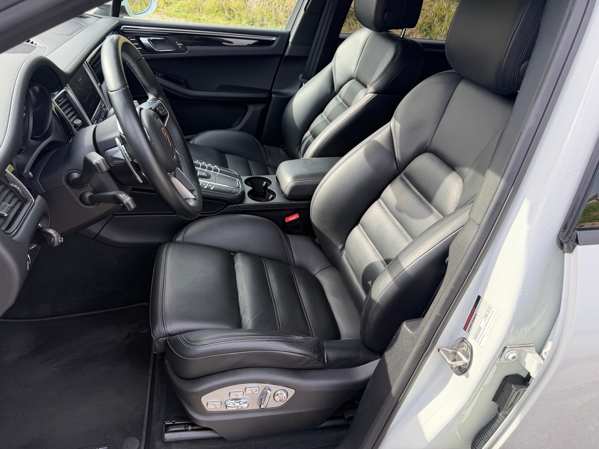 PORSCHE Macan S PDK-image-9