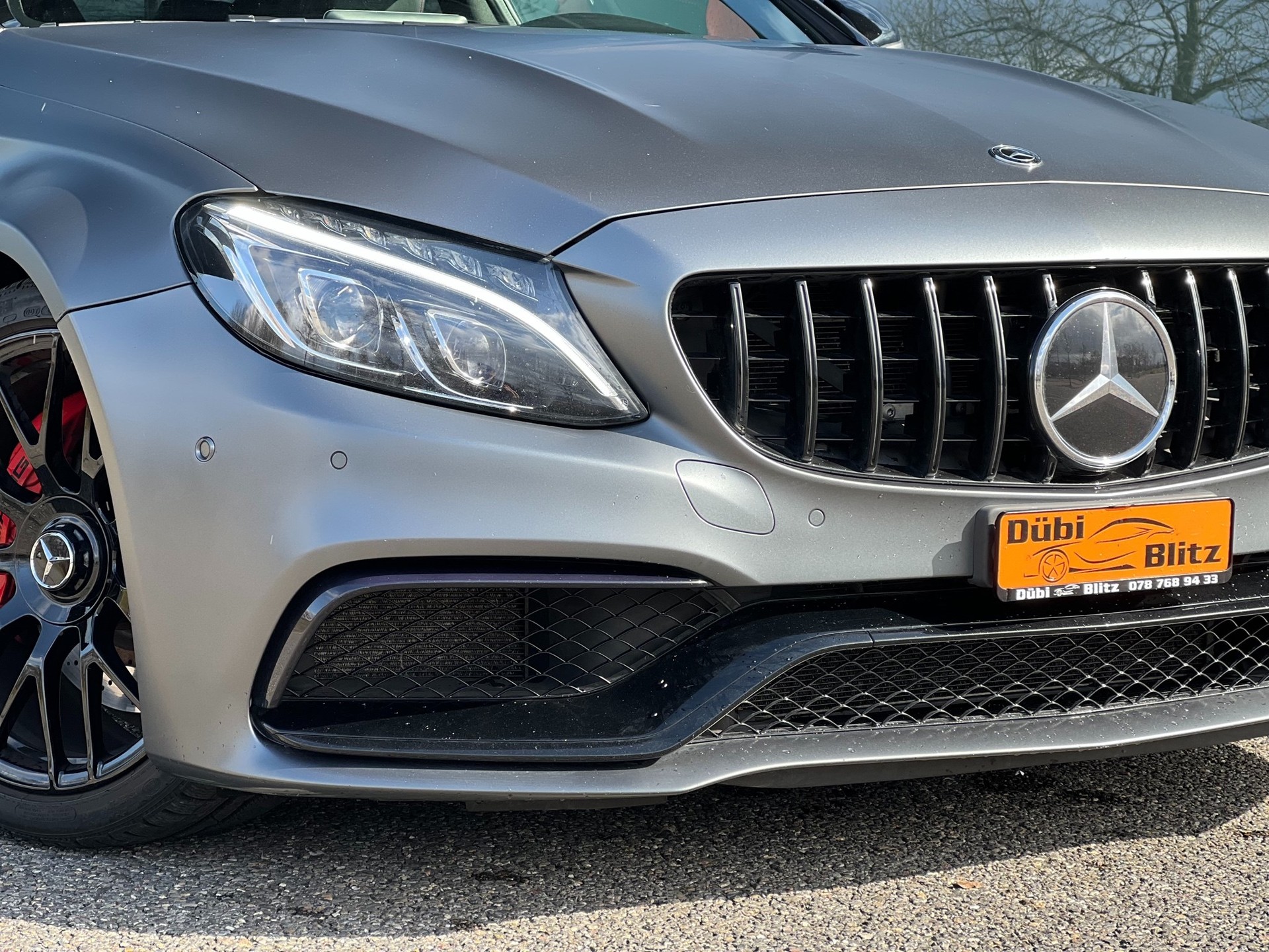 MERCEDES-BENZ C 63 S AMG Speedshift-showroom-element-2