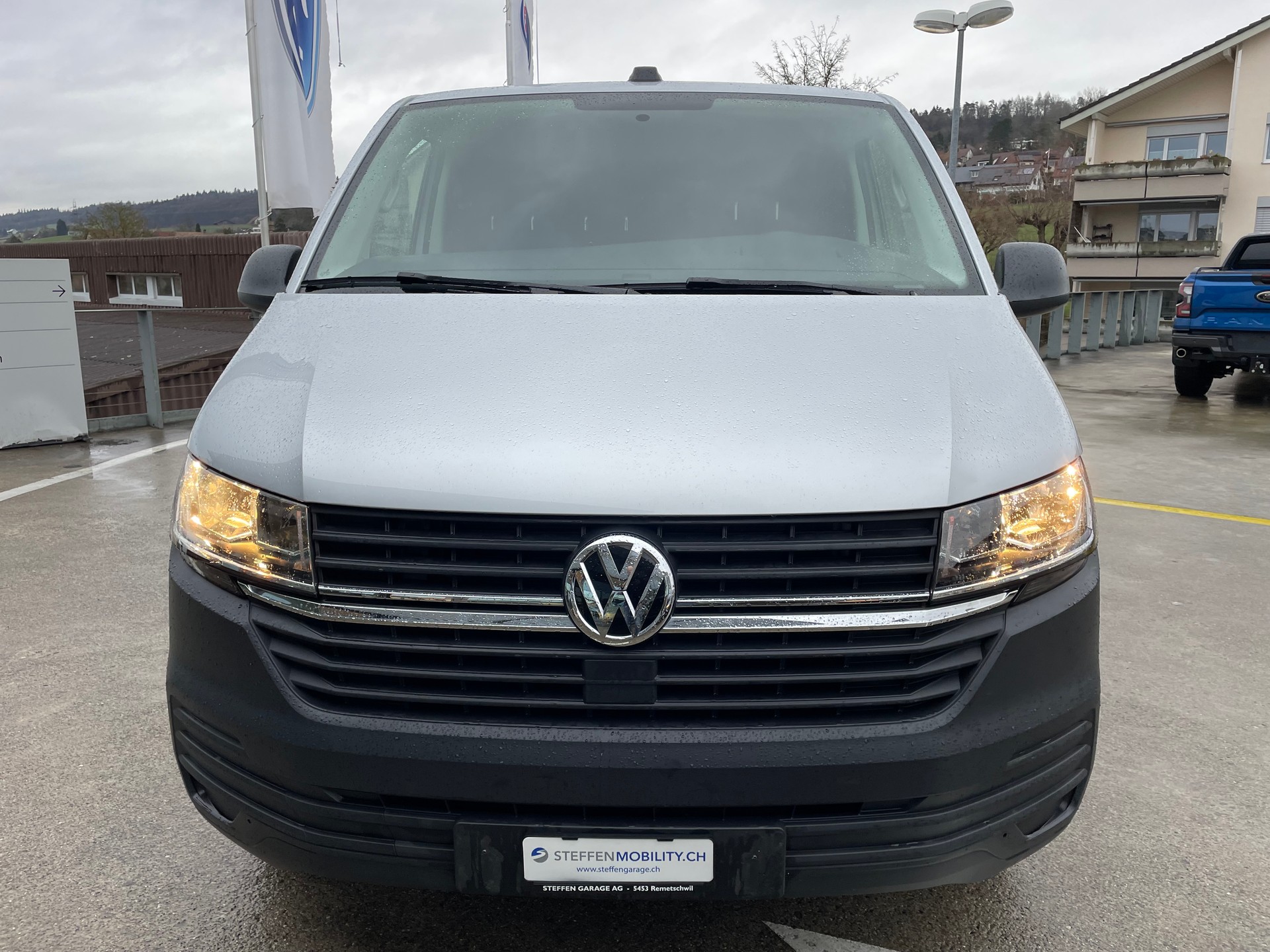 VW T6.1 2.0 TDI-image-1