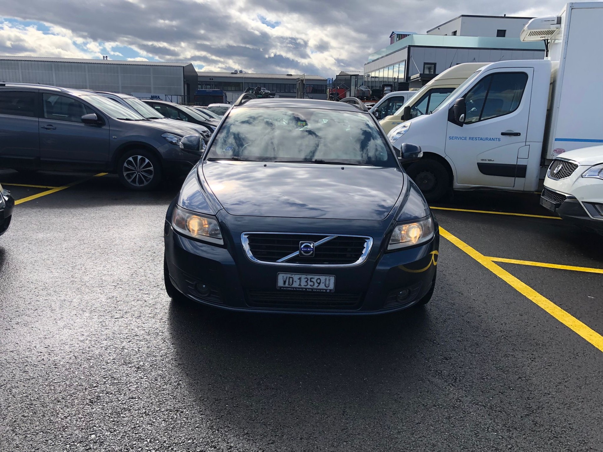 VOLVO V50 2.0D Powershift-image-1