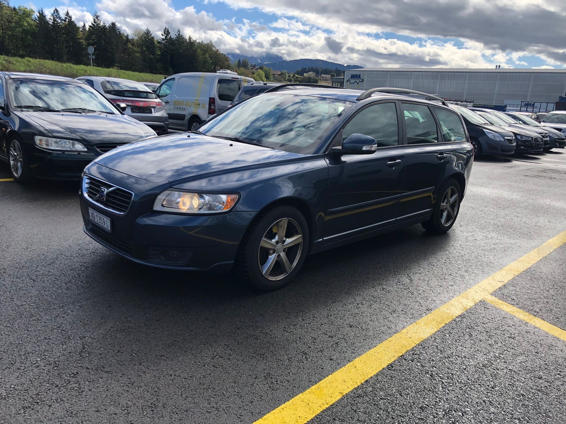 VOLVO V50 2.0D Powershift-image-2