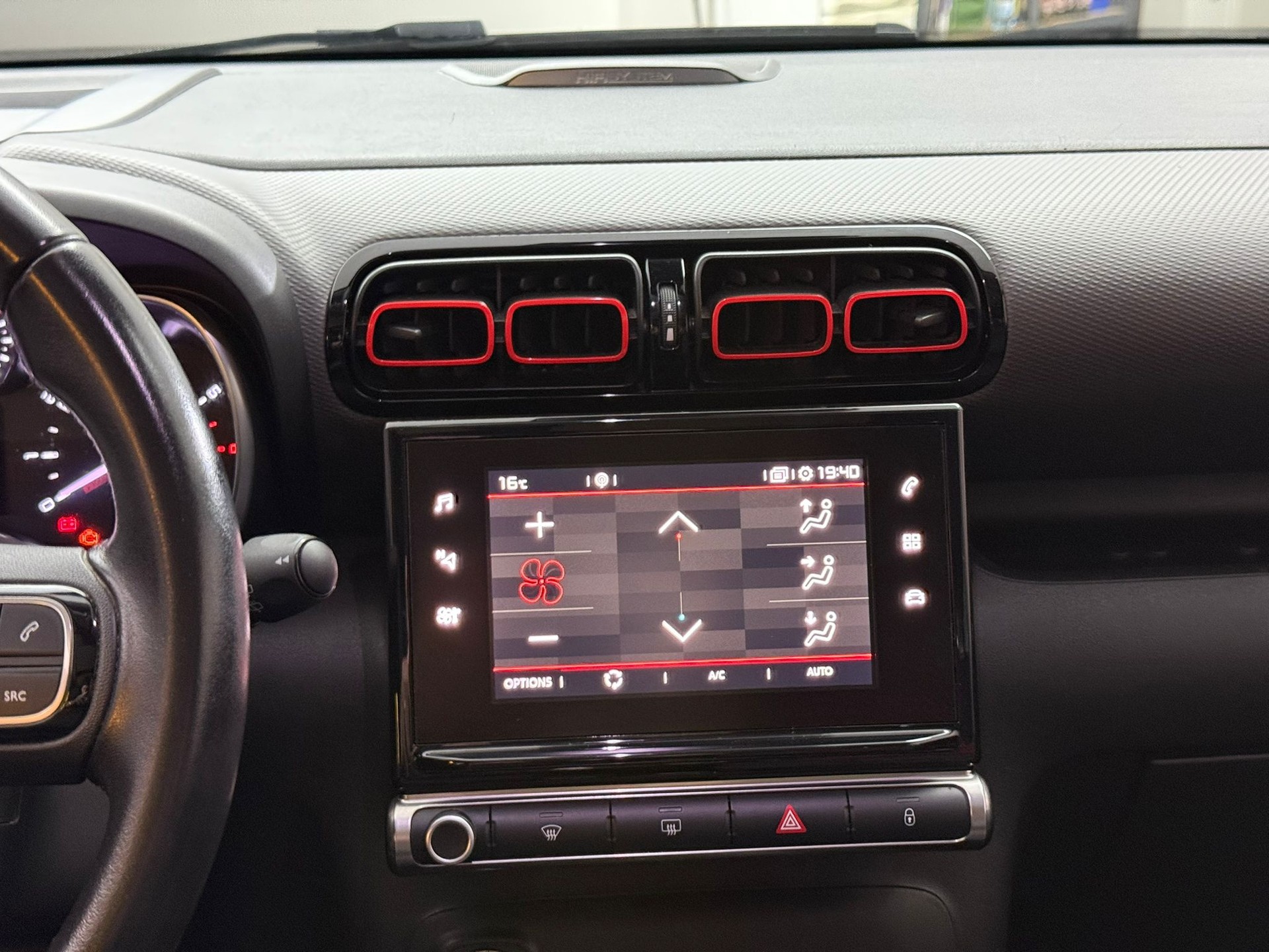 CITROEN C3 Aircross 1.2i PureTech Feel-image-9