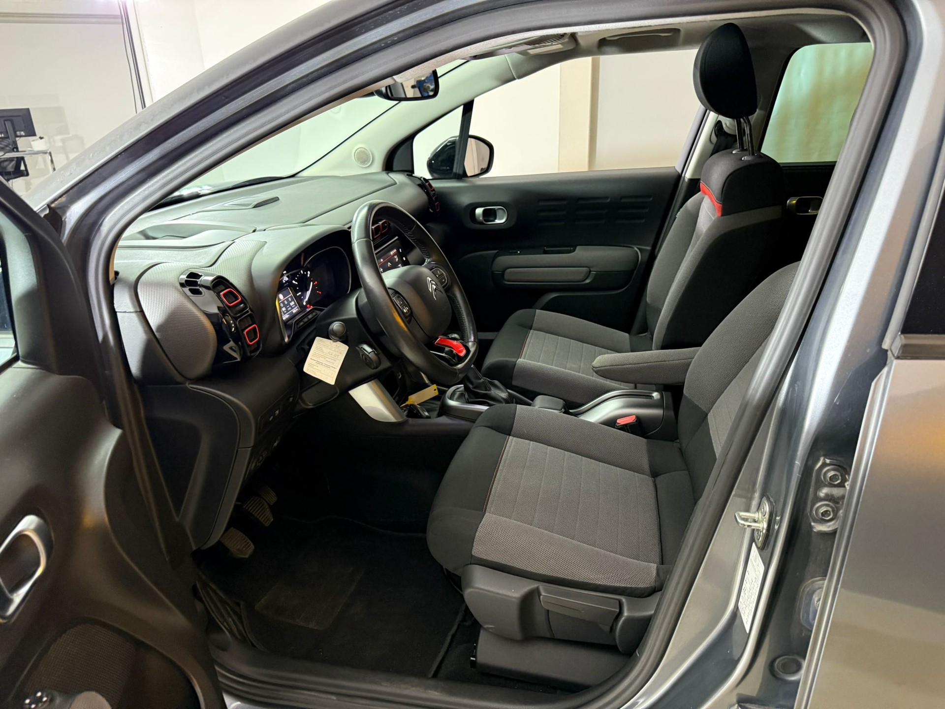CITROEN C3 Aircross 1.2i PureTech Feel-image-6