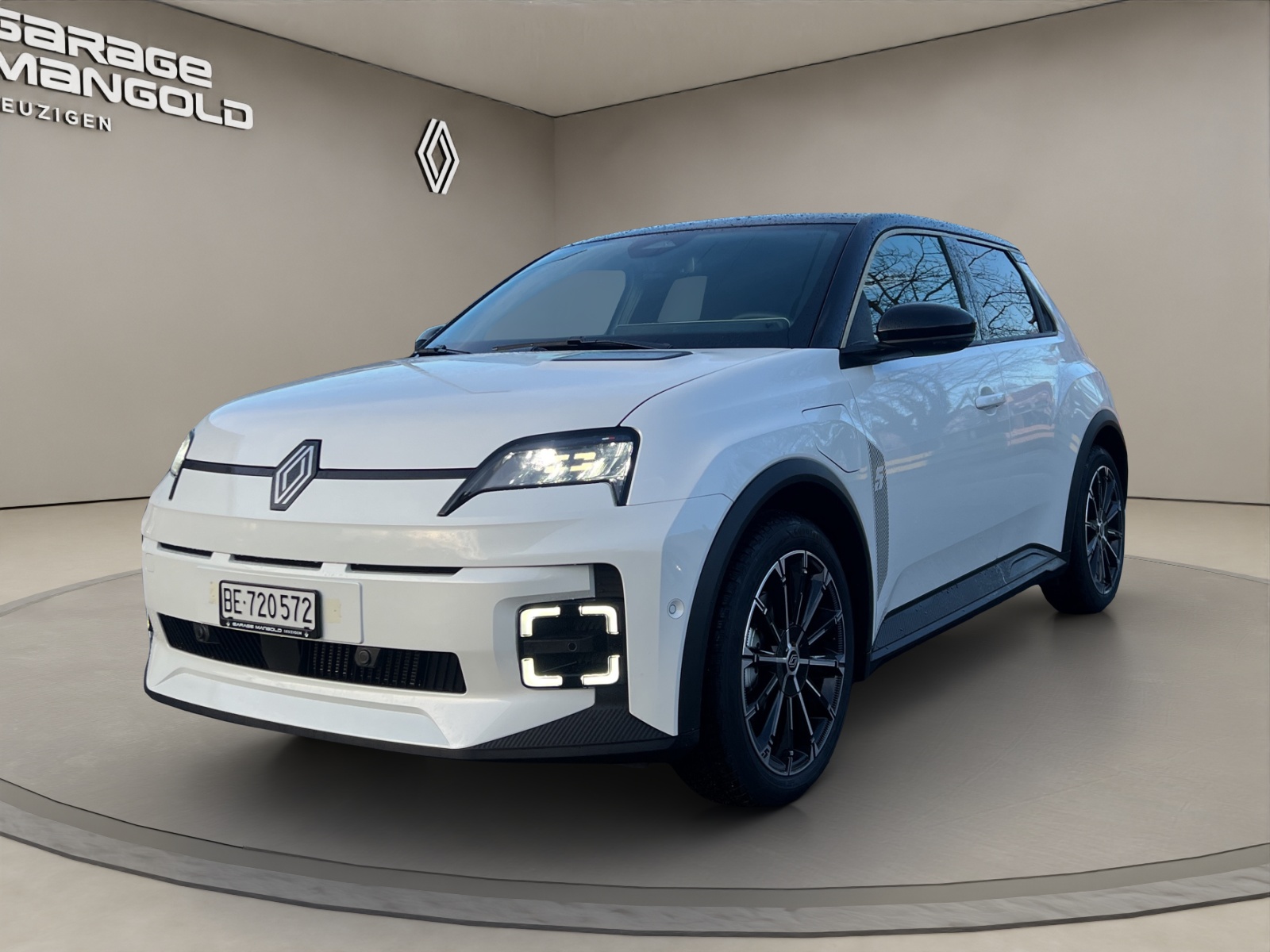 RENAULT R5 E-Tech Comfort Range 52 kWh Techno-image-0