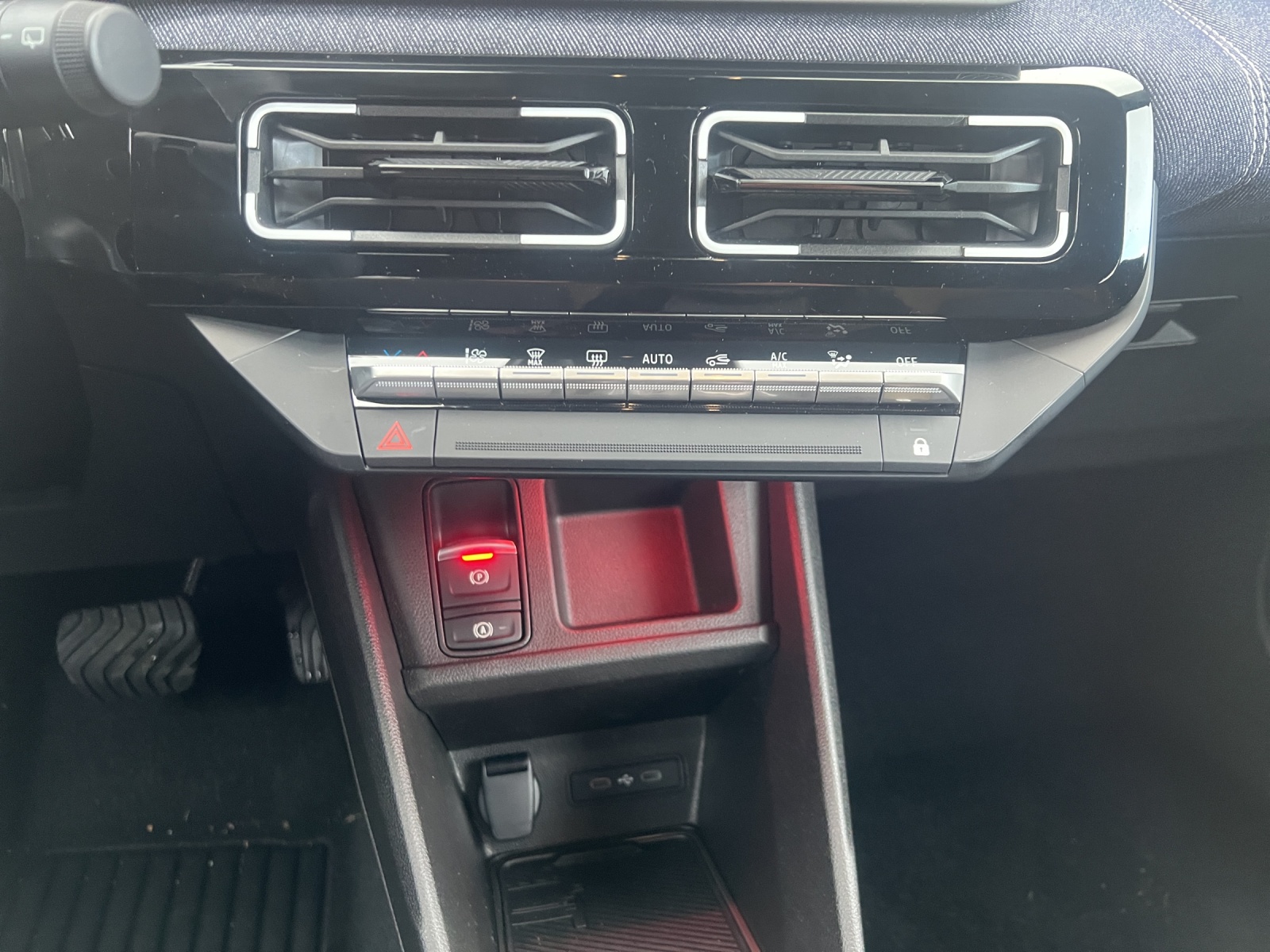 RENAULT R5 E-Tech Comfort Range 52 kWh Techno-image-10
