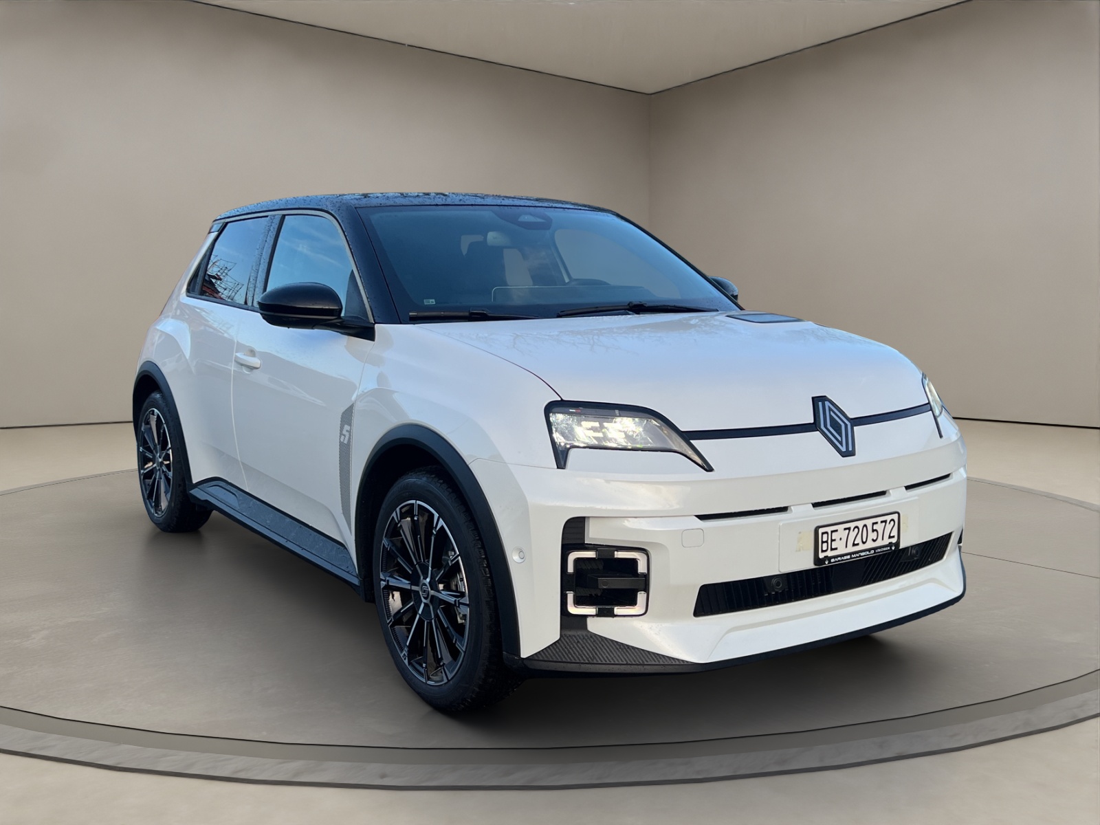 RENAULT R5 E-Tech Comfort Range 52 kWh Techno-image-6