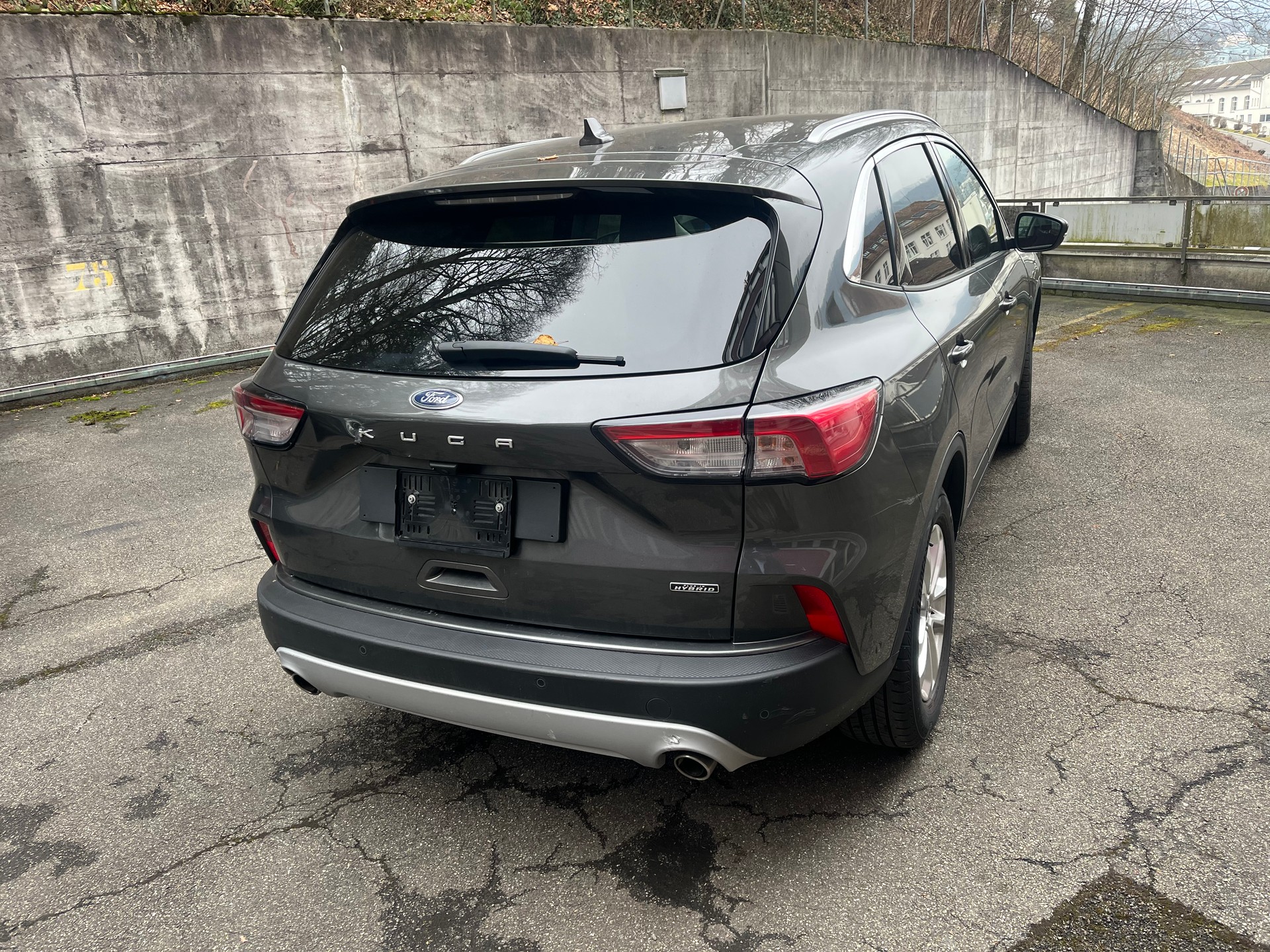 FORD Kuga 2.5 PHEV Cool & Connect 2WD-image-3