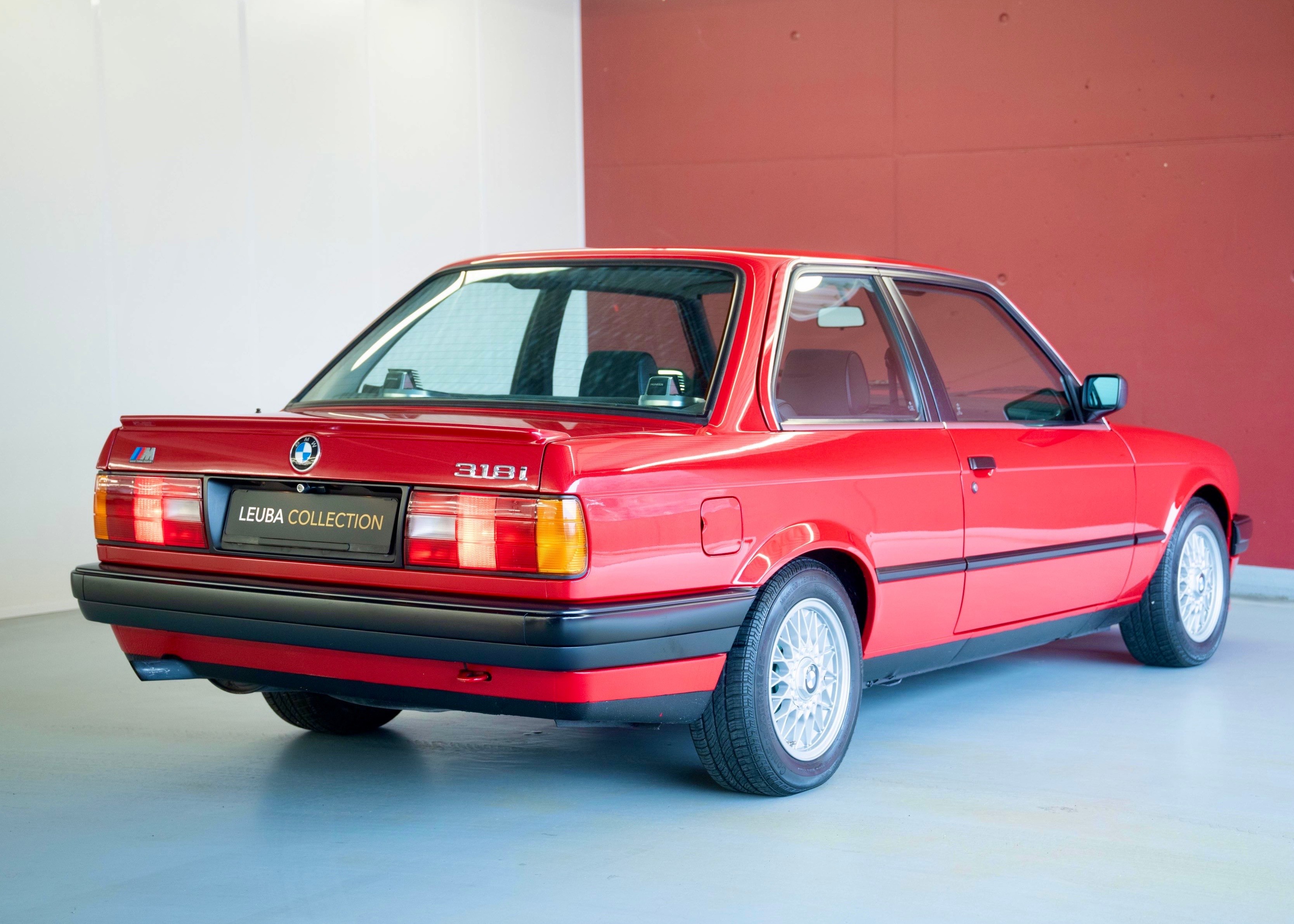 Image BMW 318 318i Coupe (Swiss car, 1st hand, full service history)