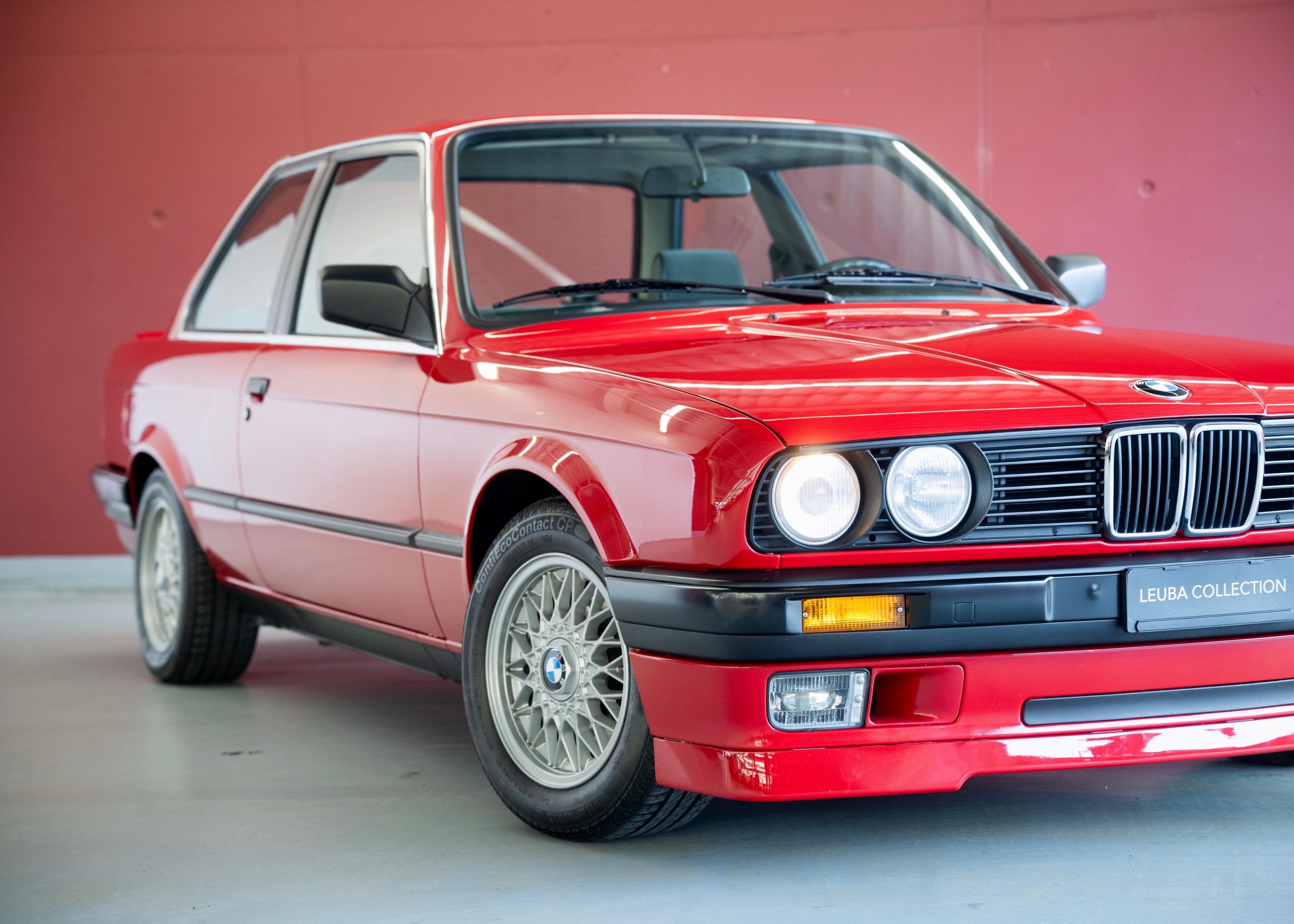 Image BMW 318 318i Coupe (Swiss car, 1st hand, full service history)