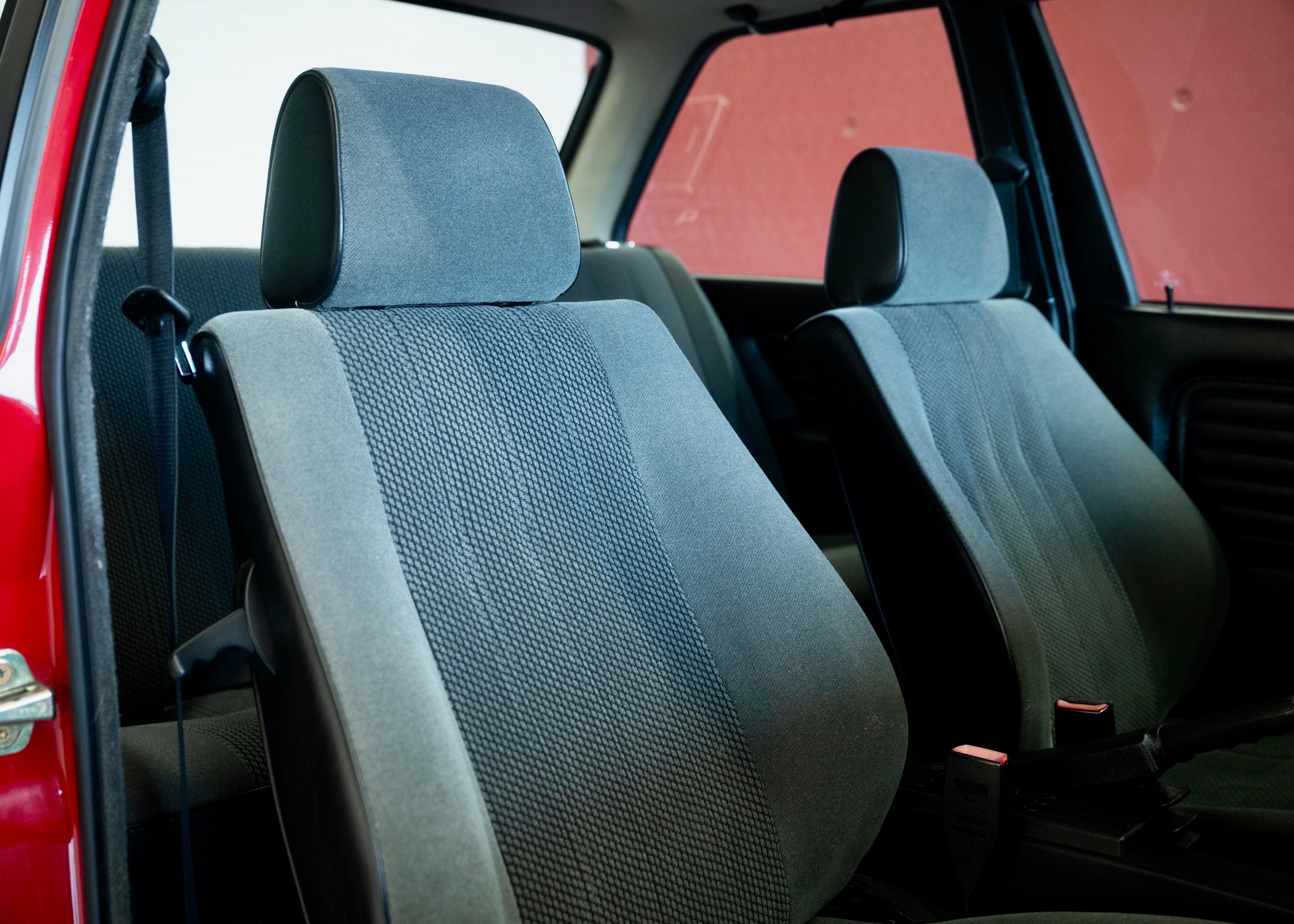 Image BMW 318 318i Coupe (Swiss car, 1st hand, full service history)