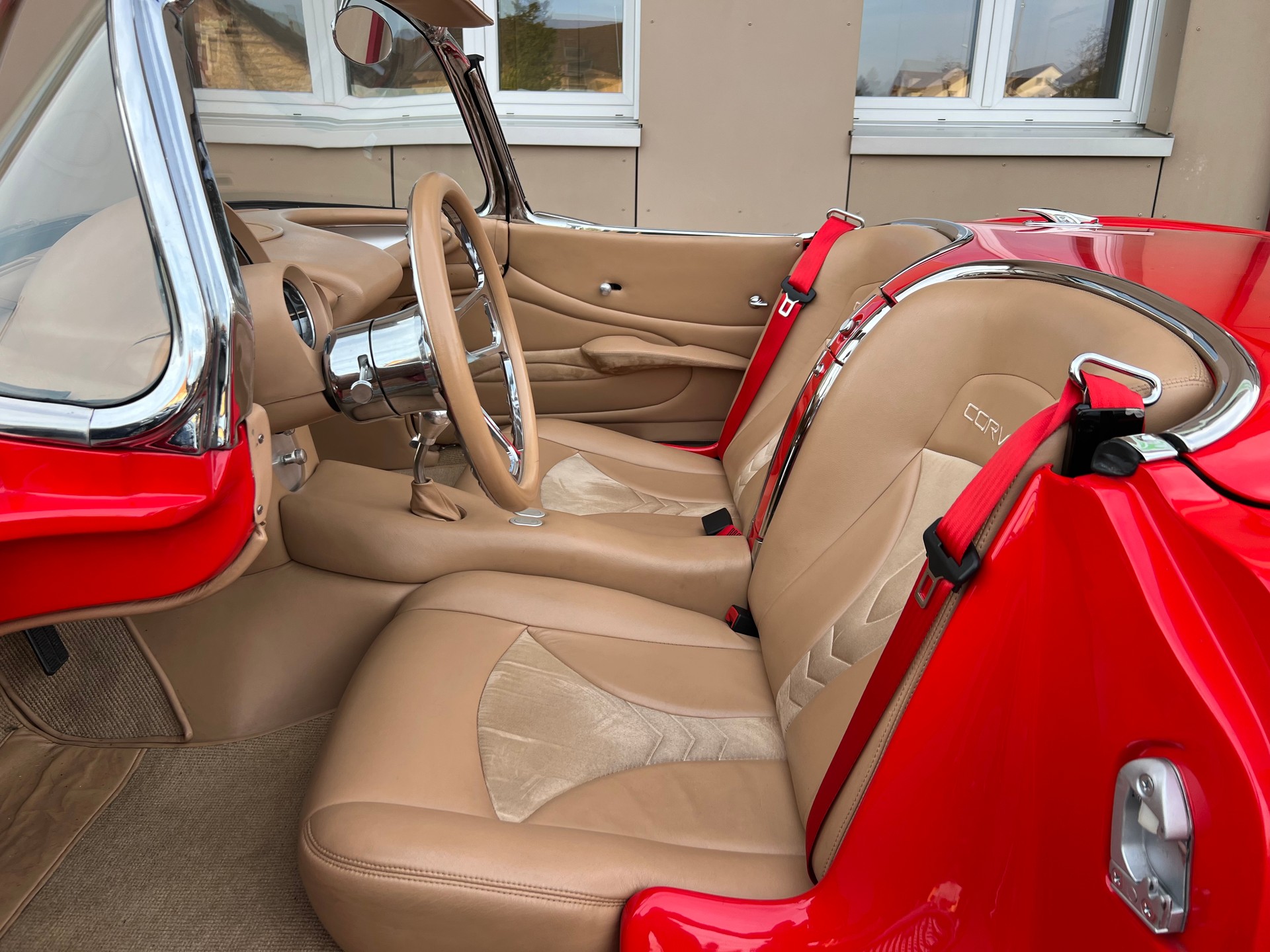 CHEVROLET CORVETTE-image-12