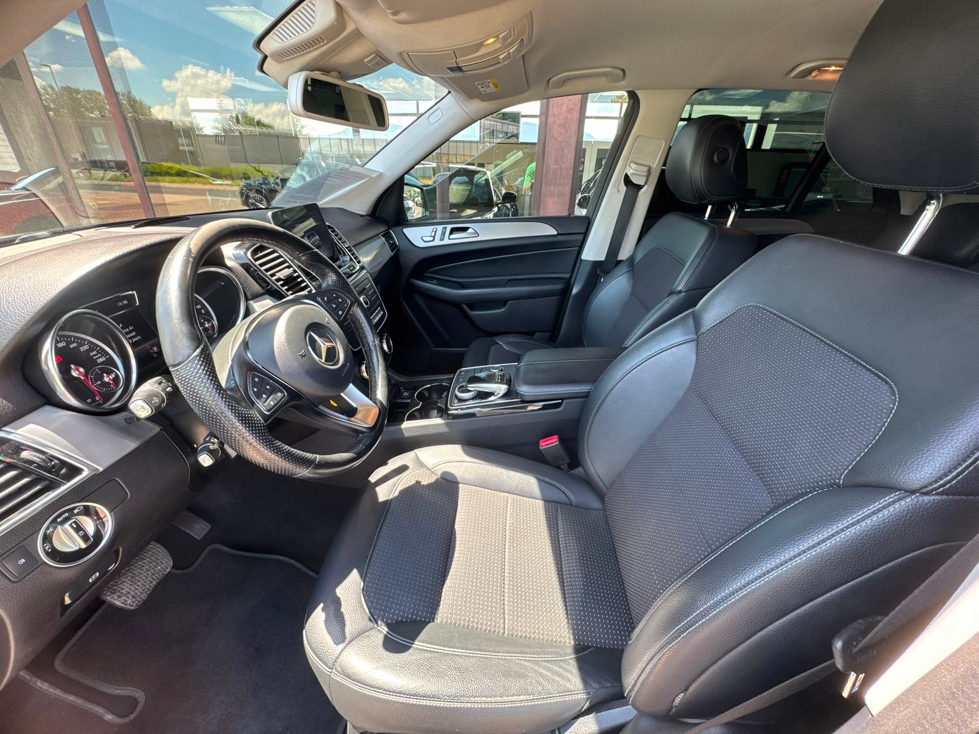 MERCEDES-BENZ GLE 350 d 4Matic 9G-Tronic-image-6