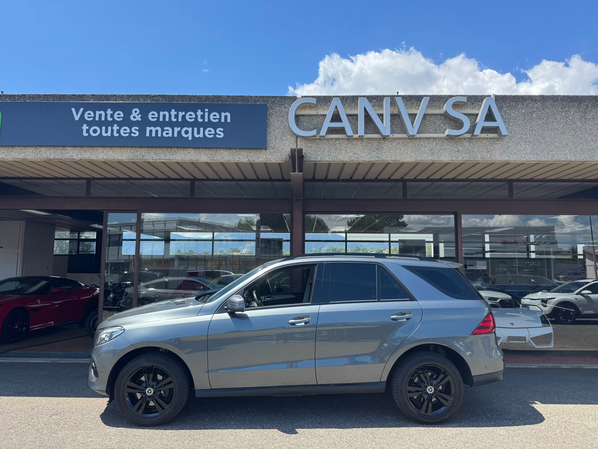 Car photo