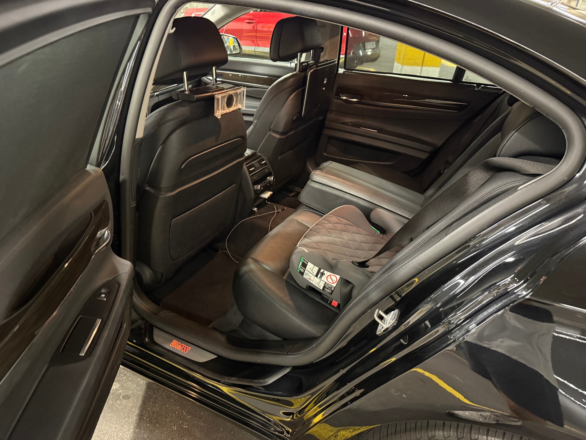 BMW 730d xDrive-image-4