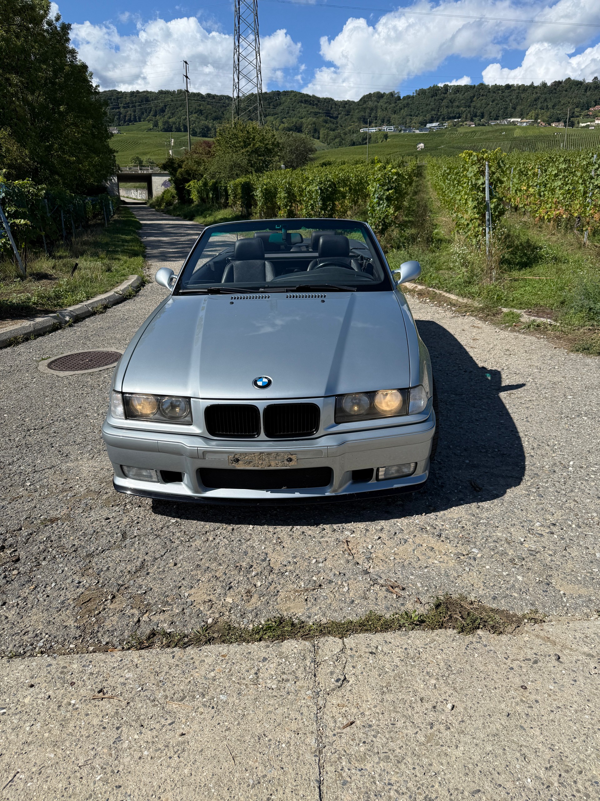 BMW M3 Cabrio-showroom-element-1