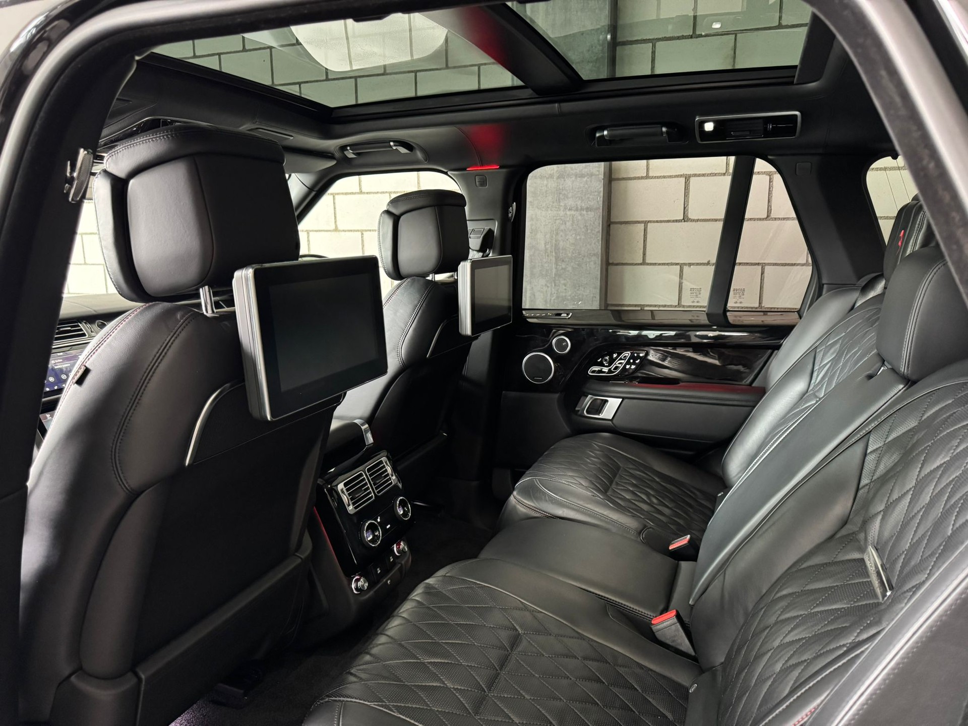 LAND ROVER Range Rover LWB (Langversion) 5.0 V8 S/C SV AB Automatic "ARES Design Edition - 1 of 120"-image-5