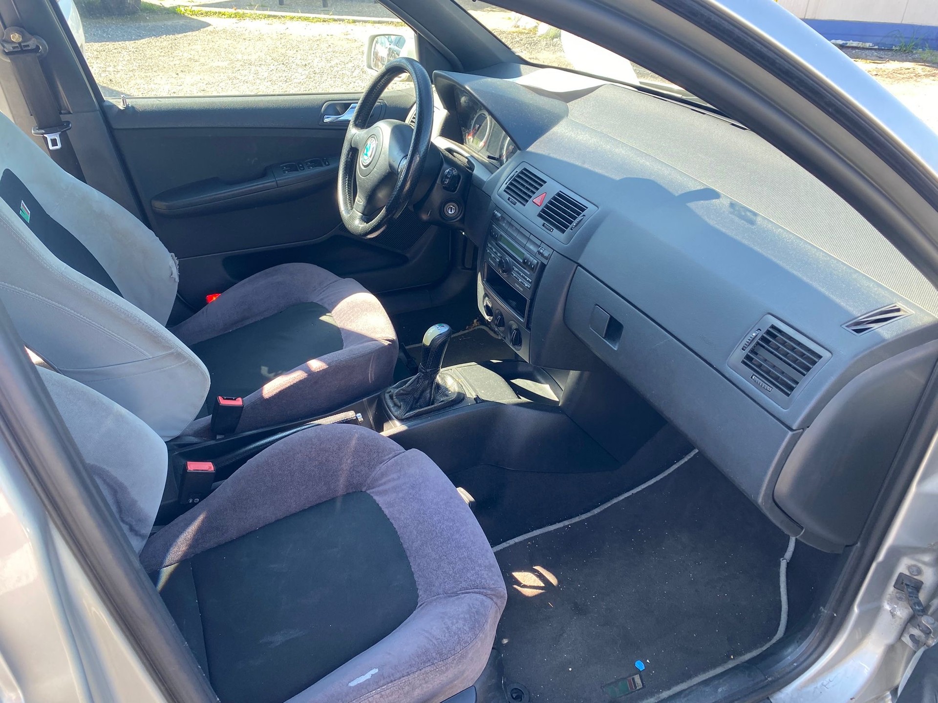SKODA Fabia 1.9 TDI RS-image-11