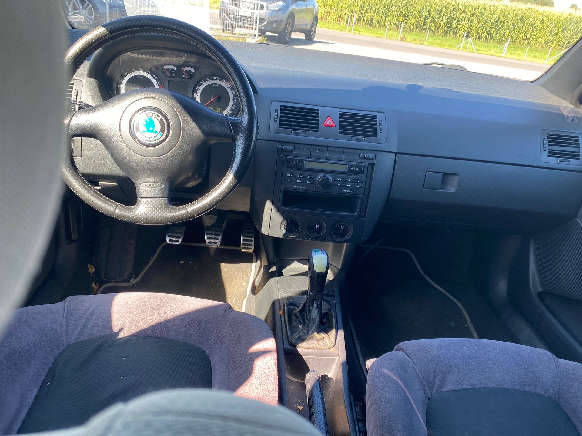 SKODA Fabia 1.9 TDI RS-image-13