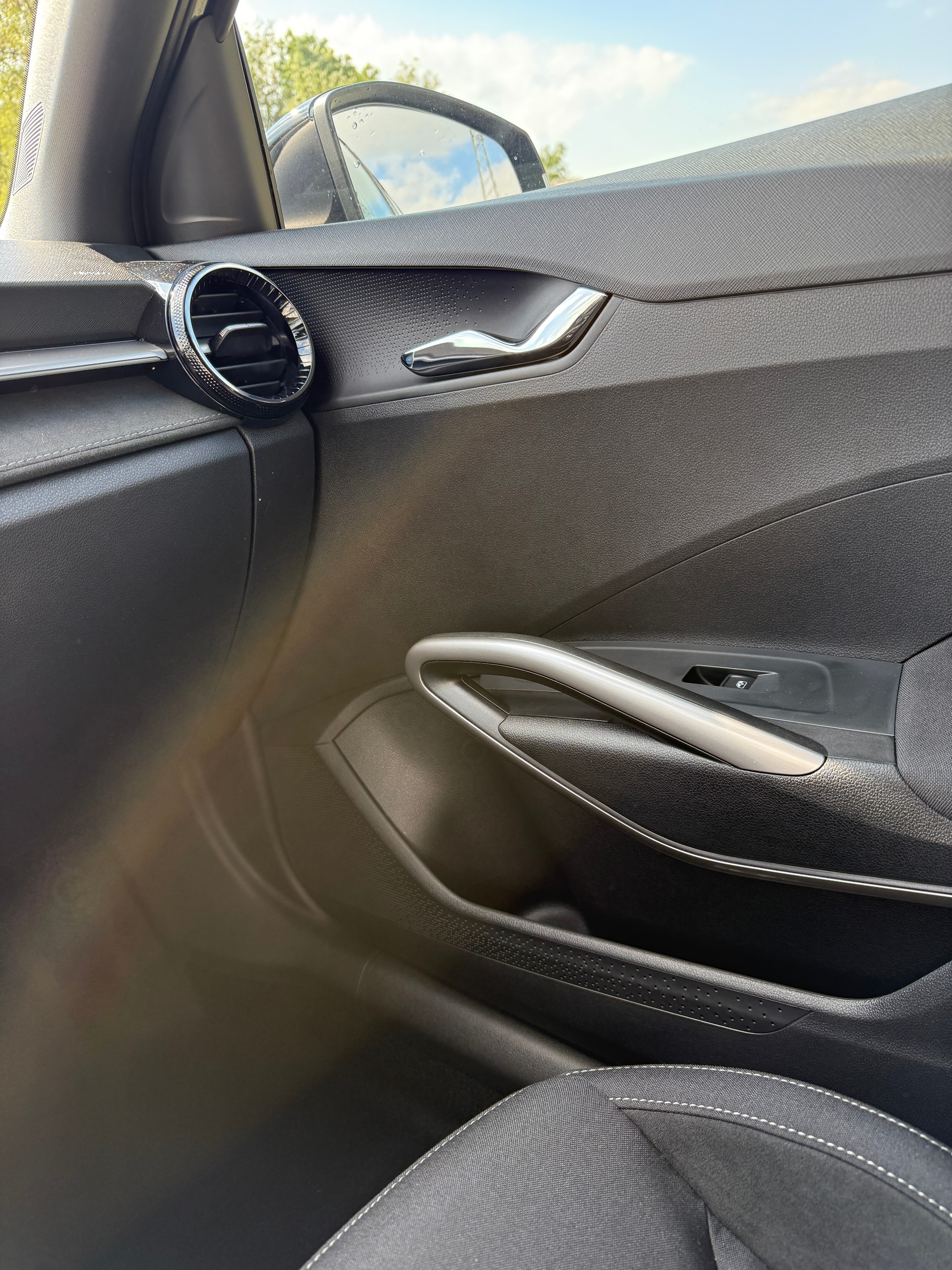 SKODA Fabia 1.5 TSI Monte Carlo DSG-image-17