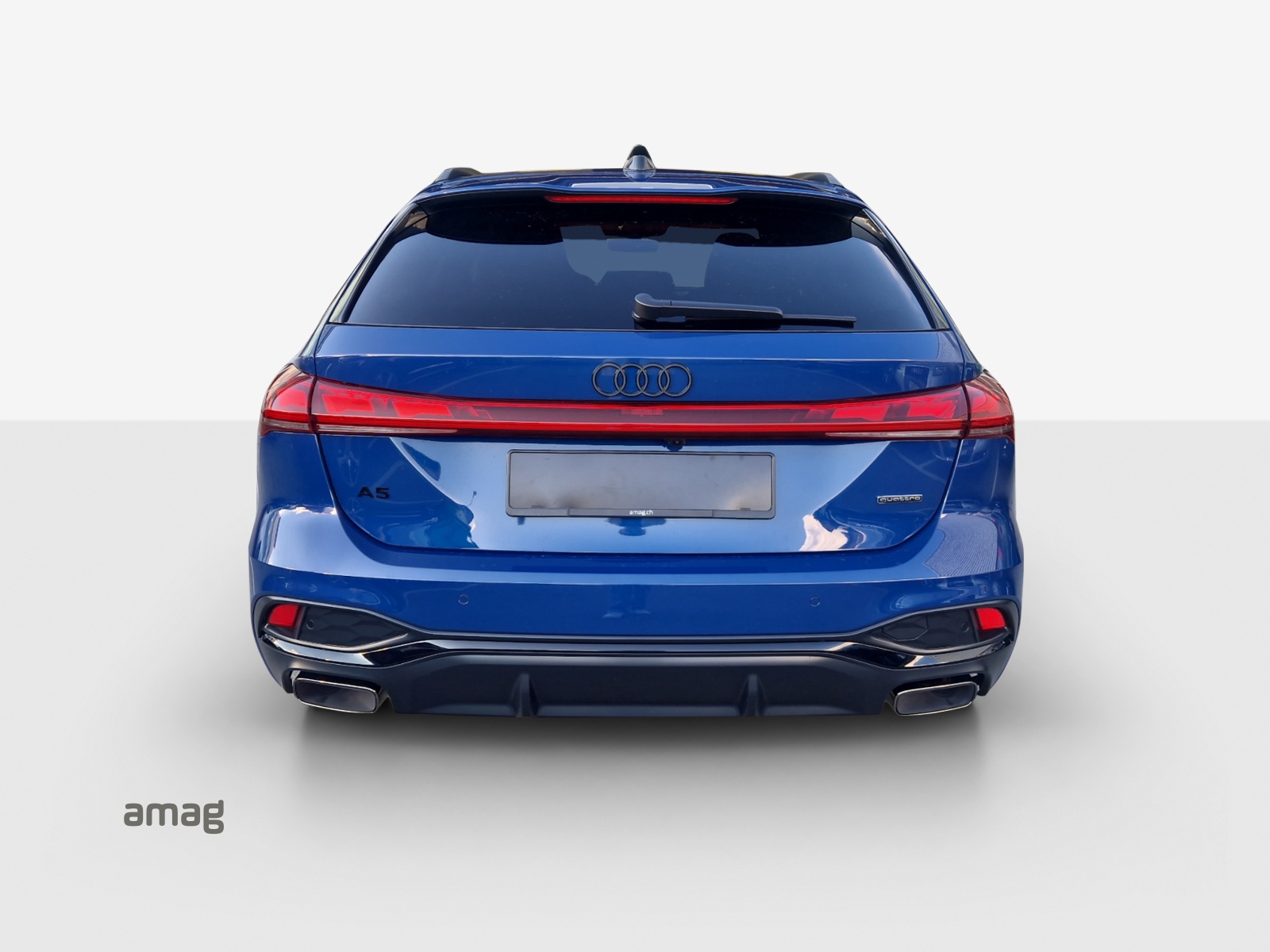 AUDI A5 Avant e-hybrid quattro Attraction 220 kW S tronic-image-3