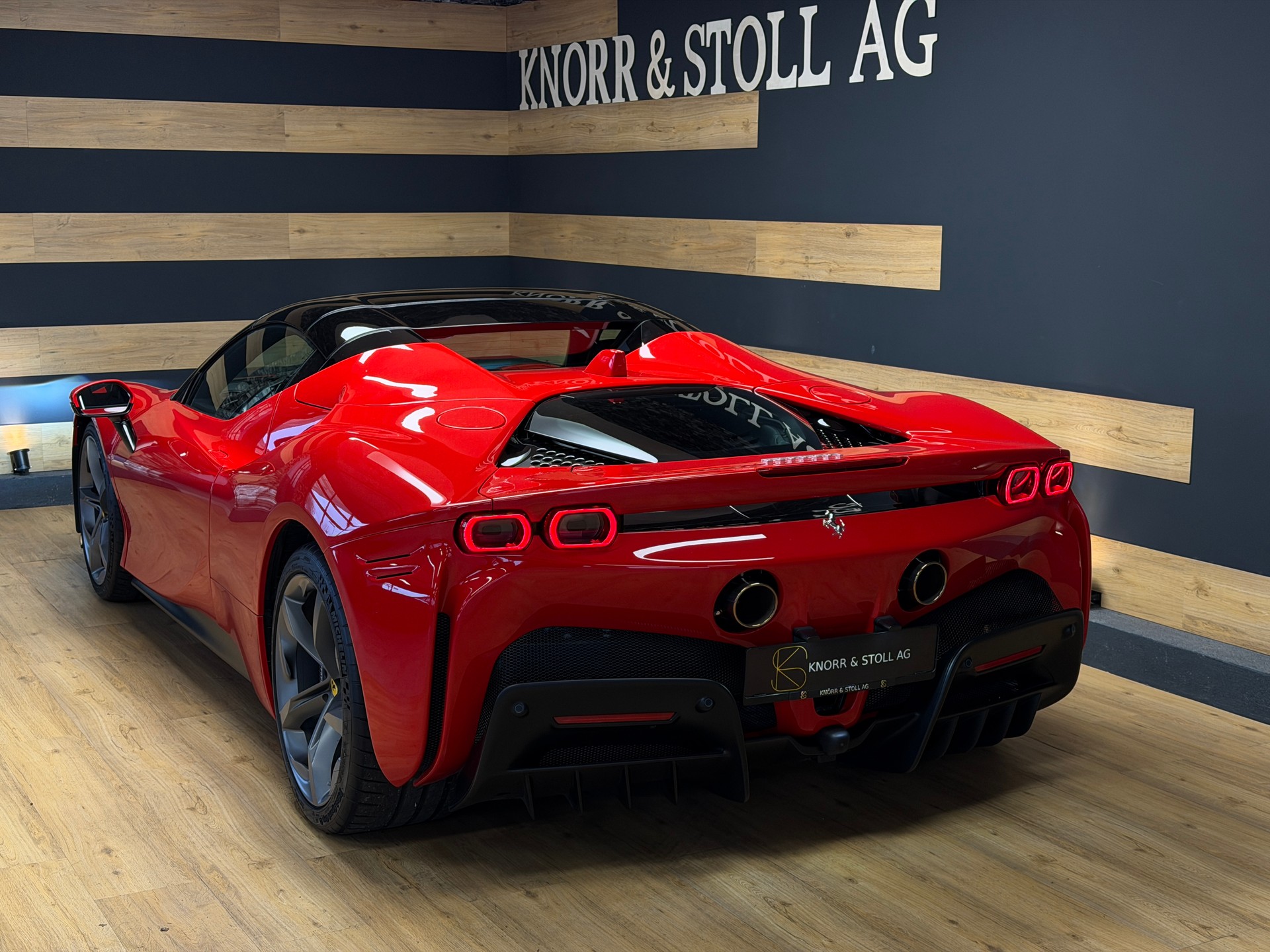 FERRARI SF90 Spider-image-12