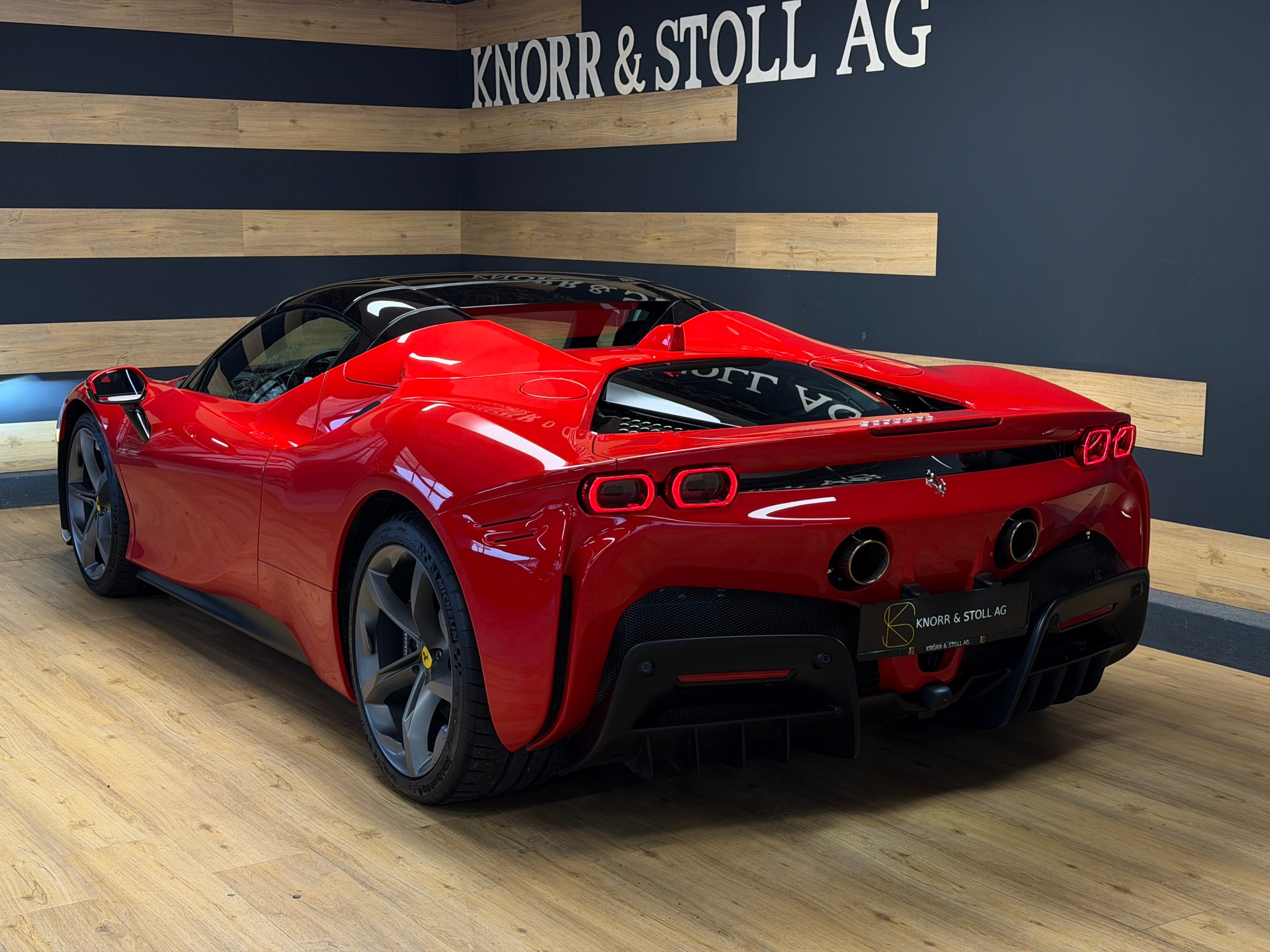 FERRARI SF90 Spider-image-13