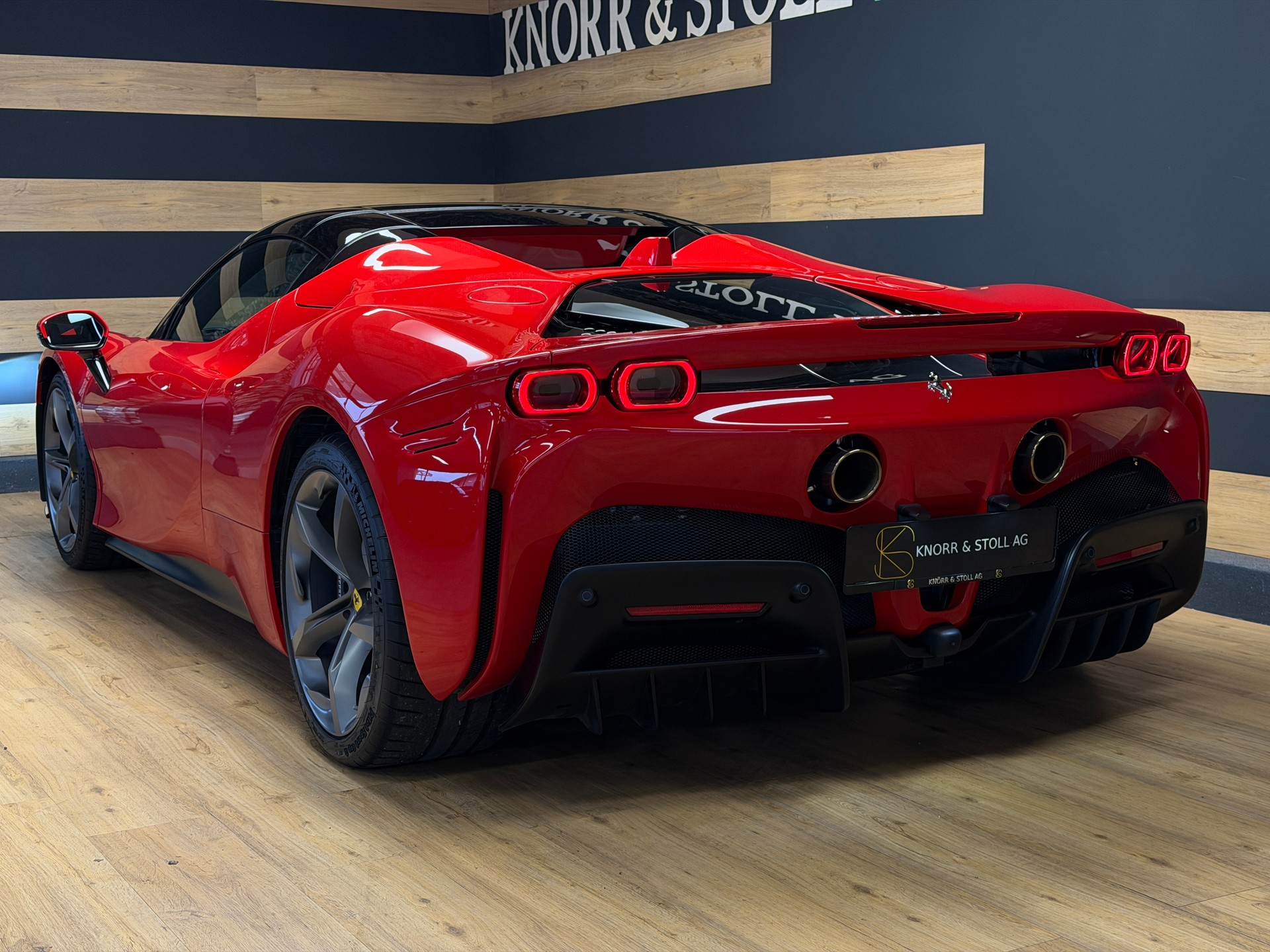 FERRARI SF90 Spider-image-15