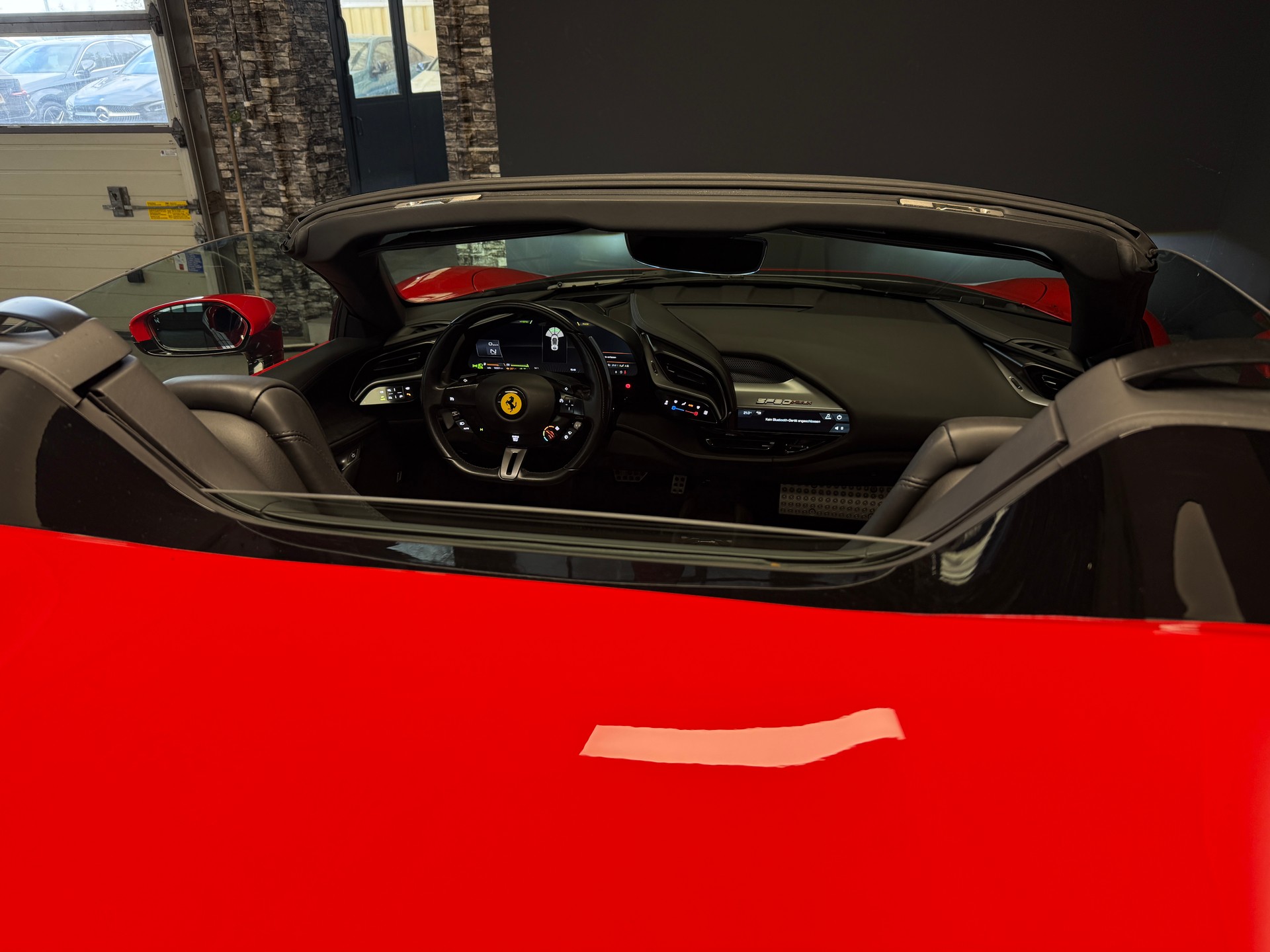 FERRARI SF90 Spider-image-9