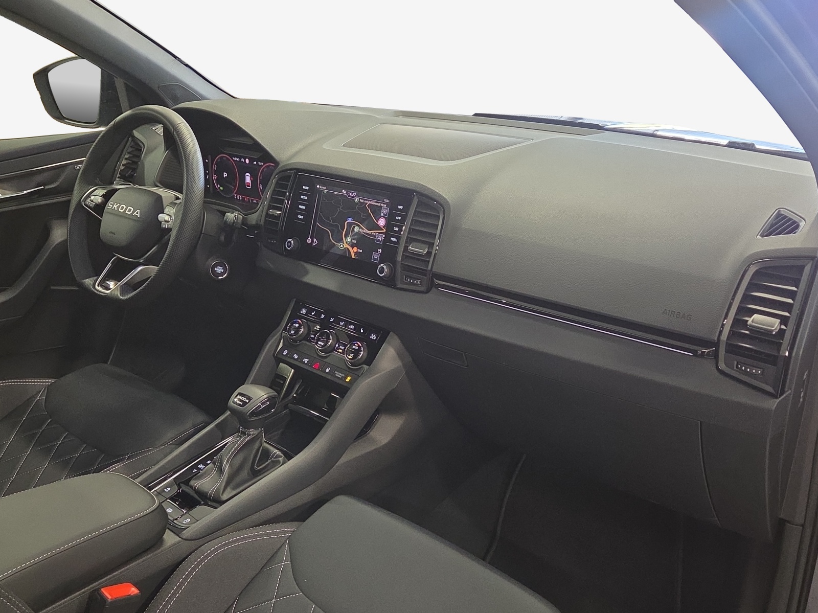 SKODA Karoq 2.0 TDI CR Sport Line 4x4 DSG-image-13