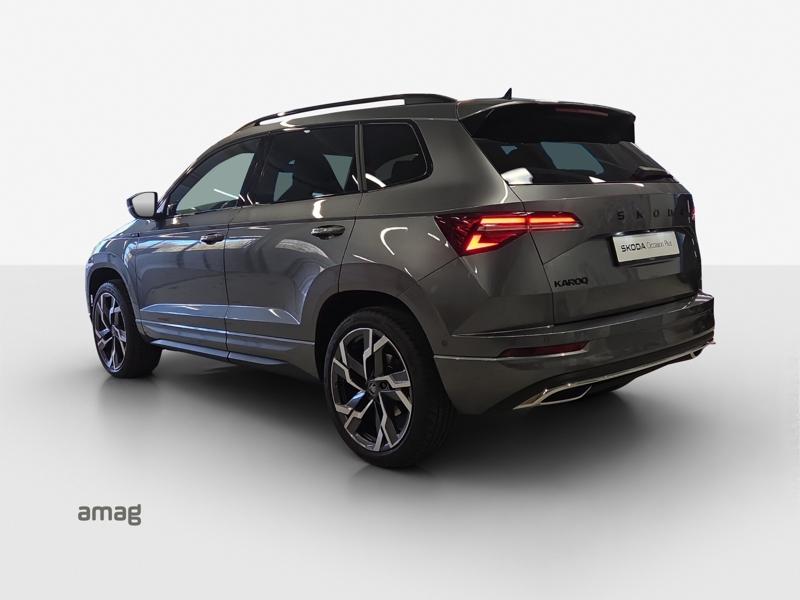 SKODA Karoq 2.0 TDI CR Sport Line 4x4 DSG-image-2