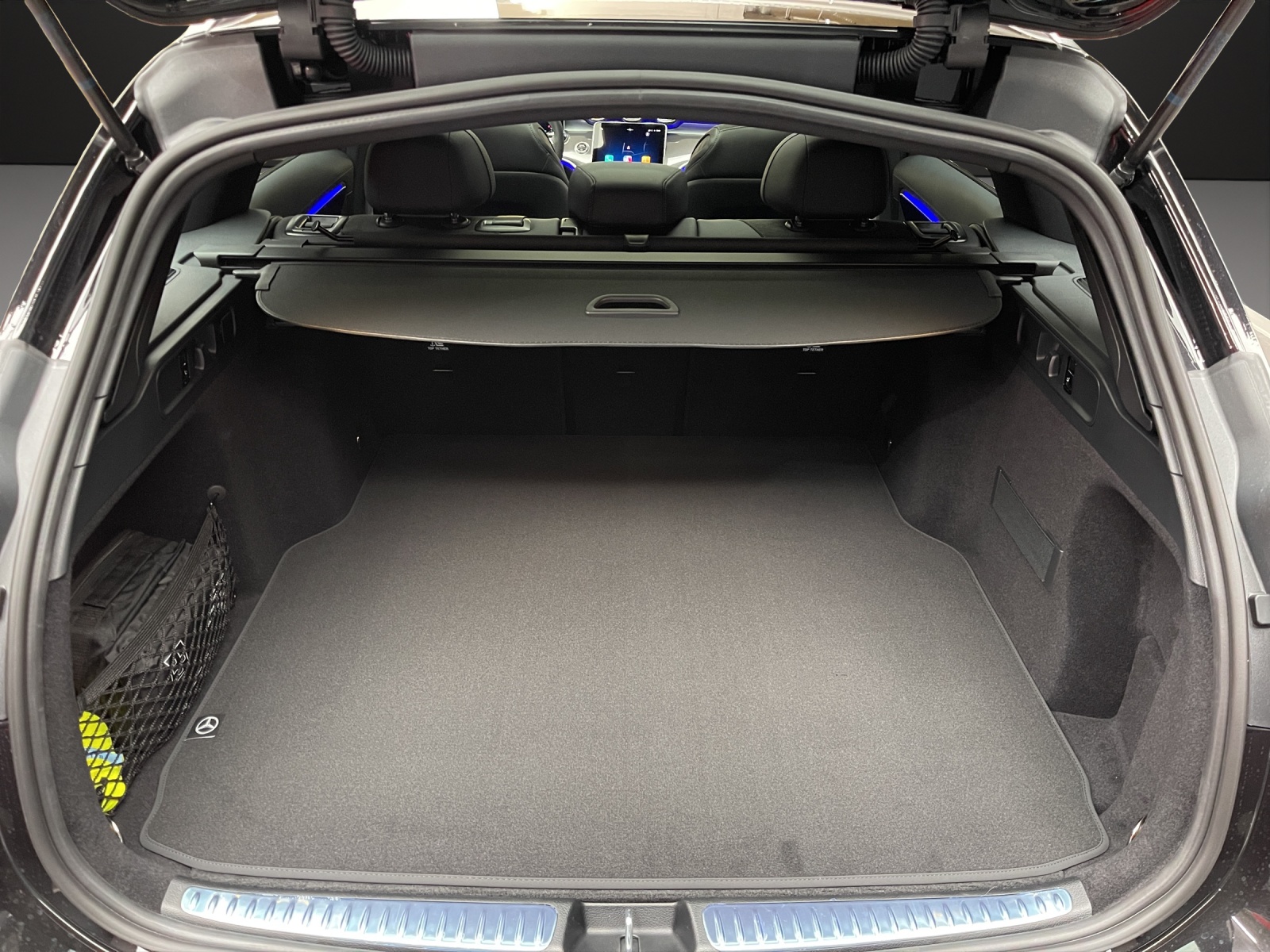 MERCEDES-BENZ C 220 d 4MATIC T-Modell Swiss Star-image-10