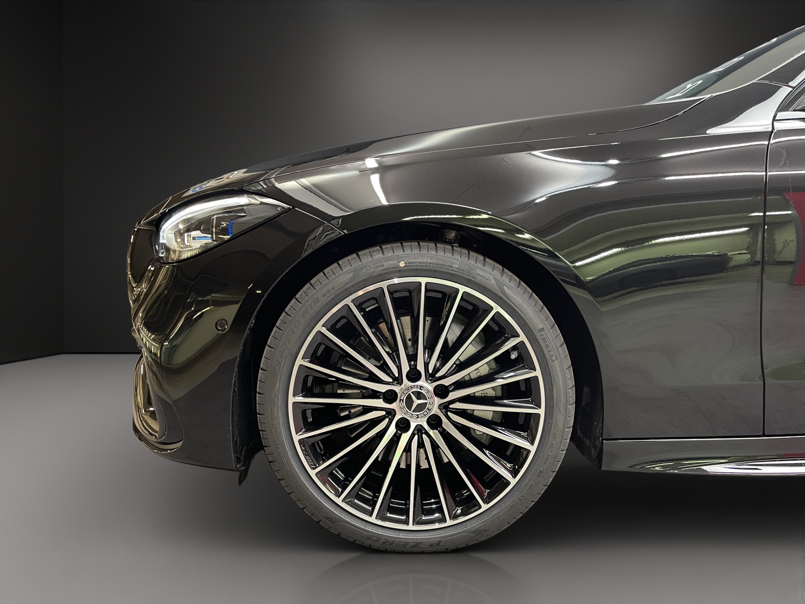 MERCEDES-BENZ C 220 d 4MATIC T-Modell Swiss Star-image-5