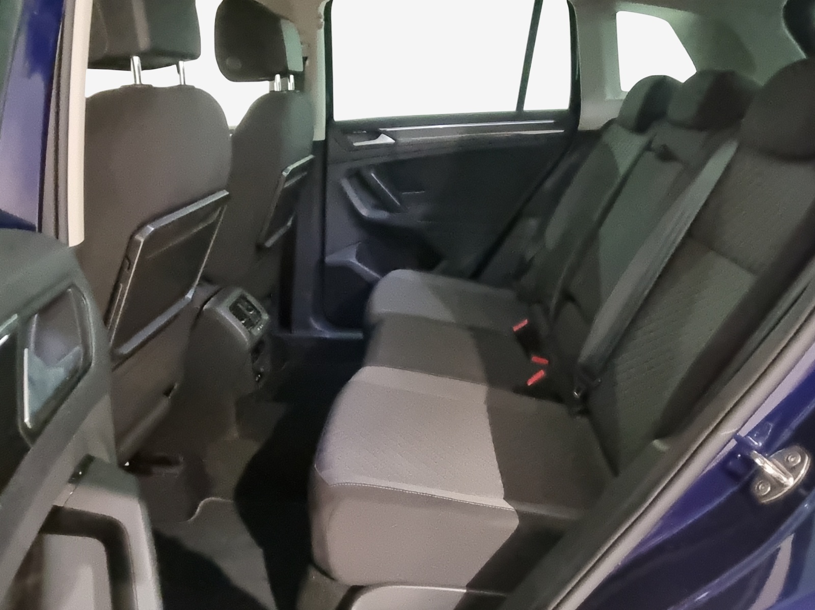 VW Tiguan 2.0TSI Comfortline 4Motion DSG-image-11