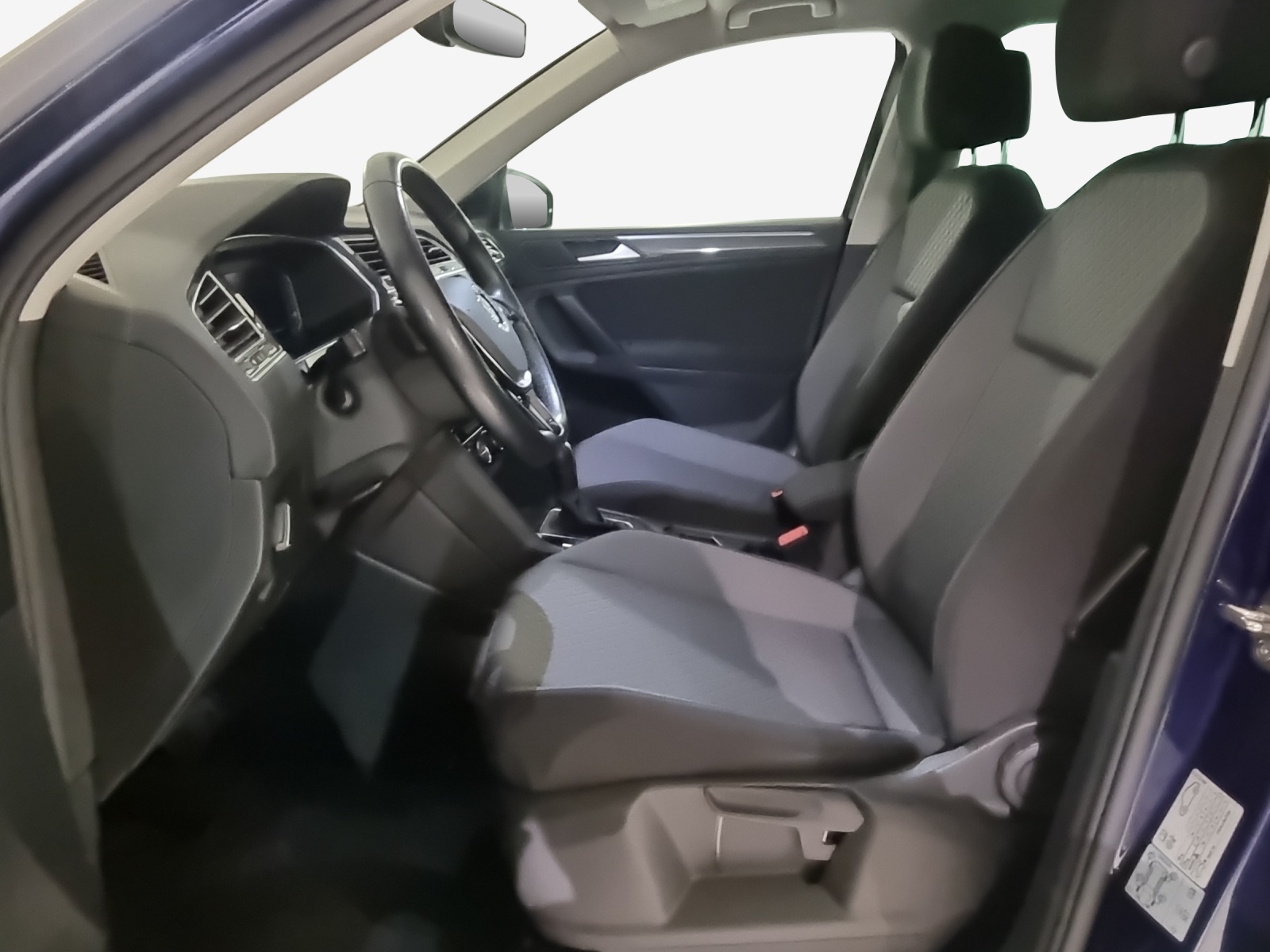 VW Tiguan 2.0TSI Comfortline 4Motion DSG-image-7