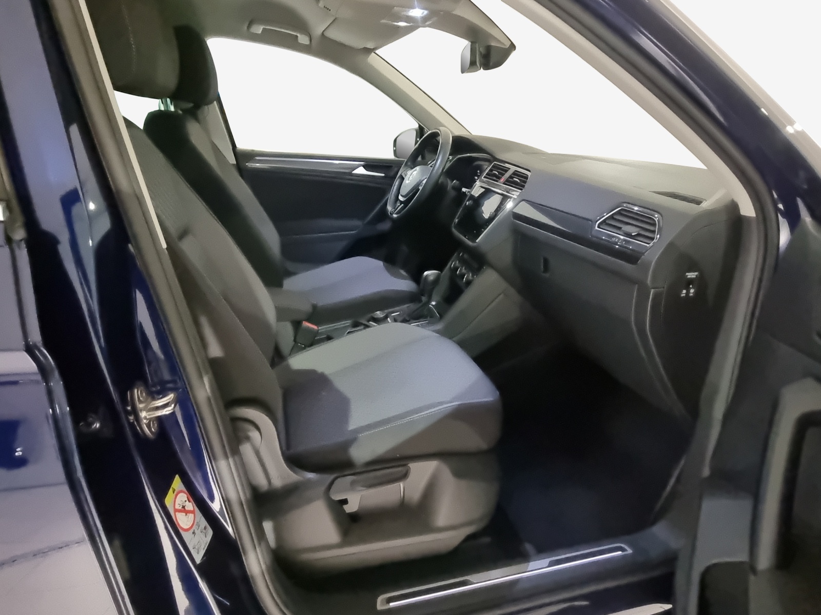 VW Tiguan 2.0TSI Comfortline 4Motion DSG-image-15