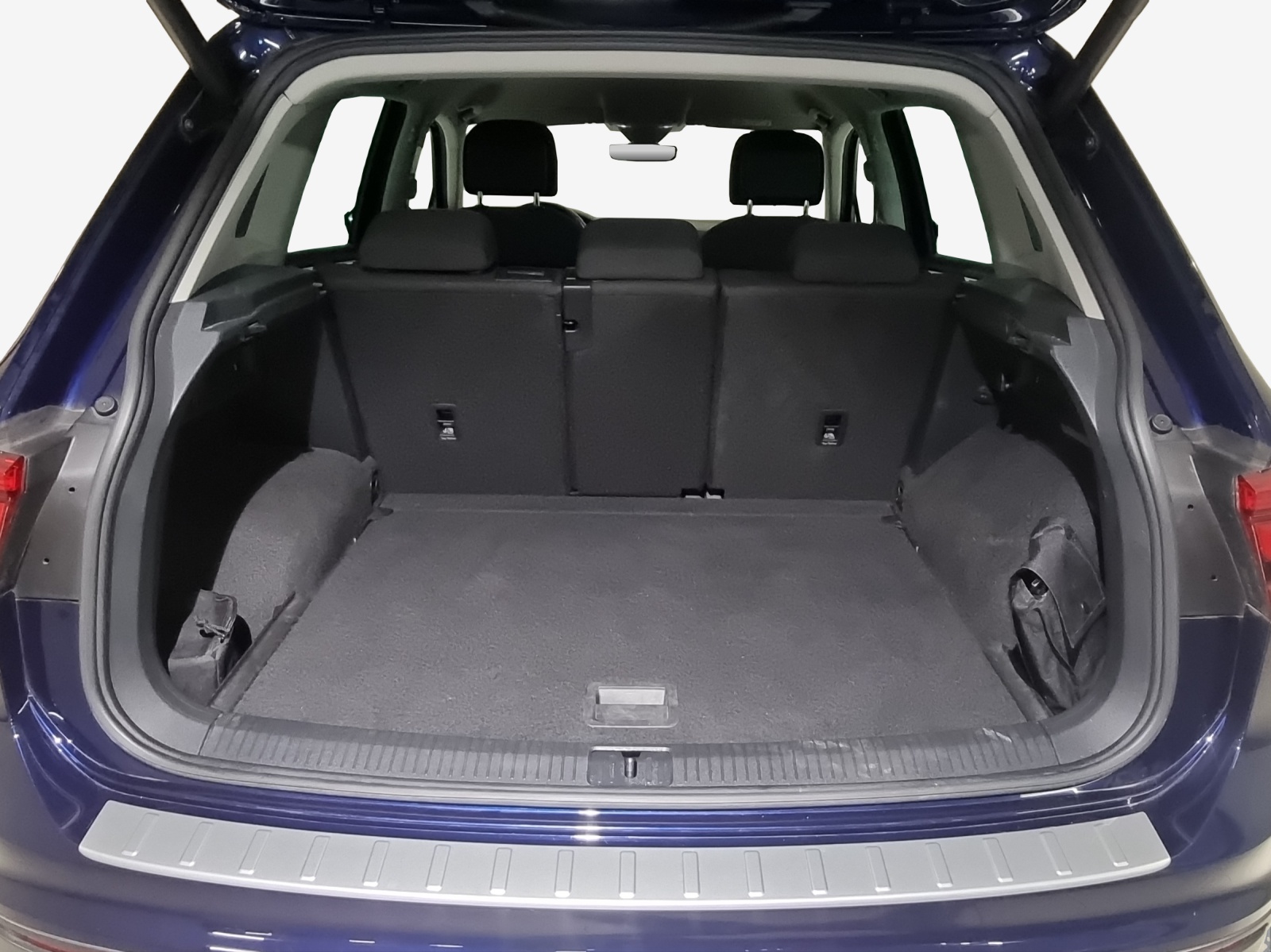 VW Tiguan 2.0TSI Comfortline 4Motion DSG-image-12