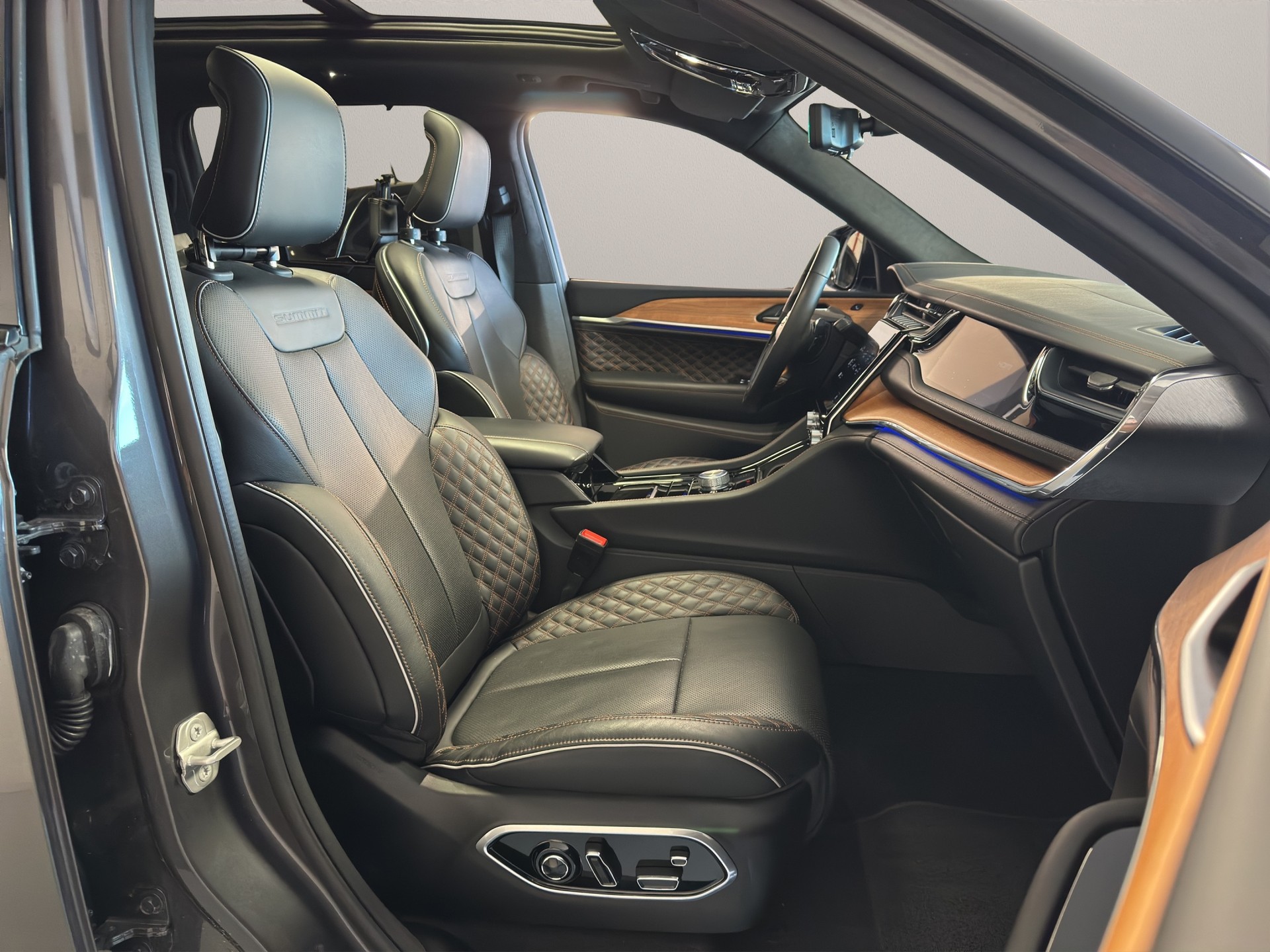 JEEP Grand Cherokee 2.0 Plug-in-Hybrid Summit Reserve 4xe-image-9