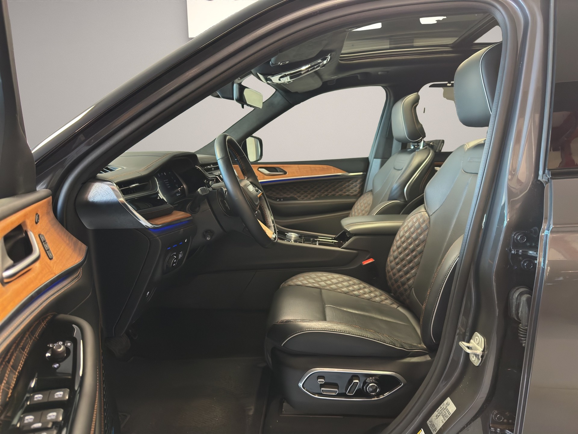 JEEP Grand Cherokee 2.0 Plug-in-Hybrid Summit Reserve 4xe-image-8