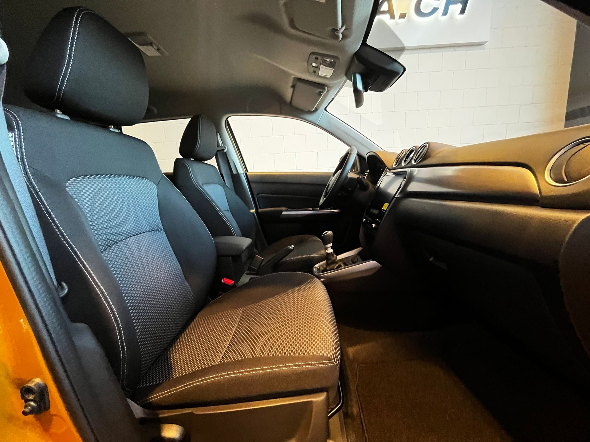 SUZUKI Vitara Comfort MHEV 1.4 Boosterjet-image-14
