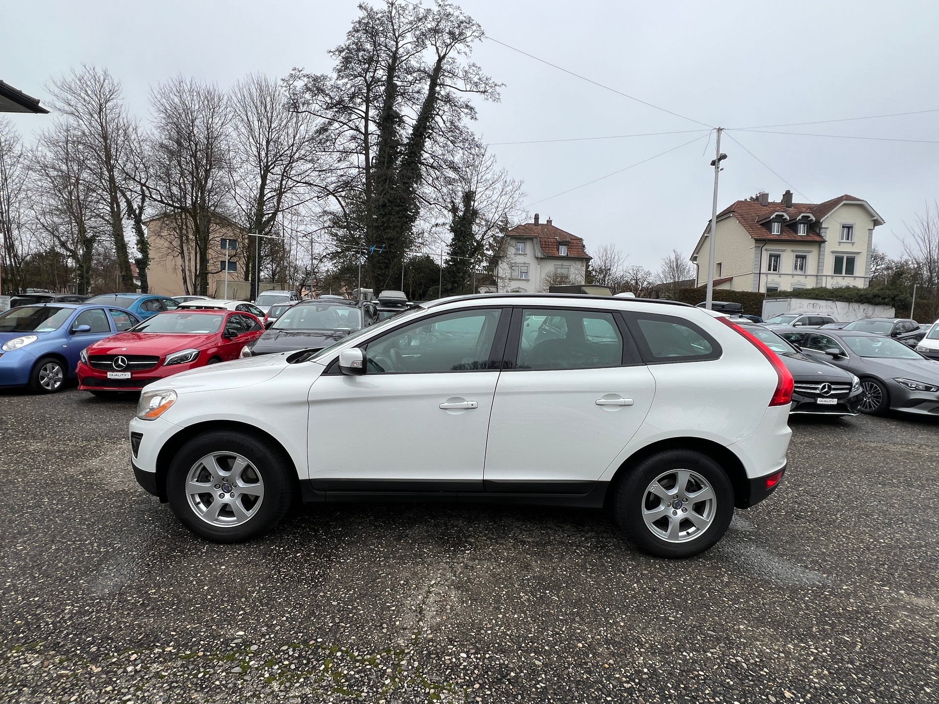 VOLVO XC60 2.4D AWD Geartronic-image-6