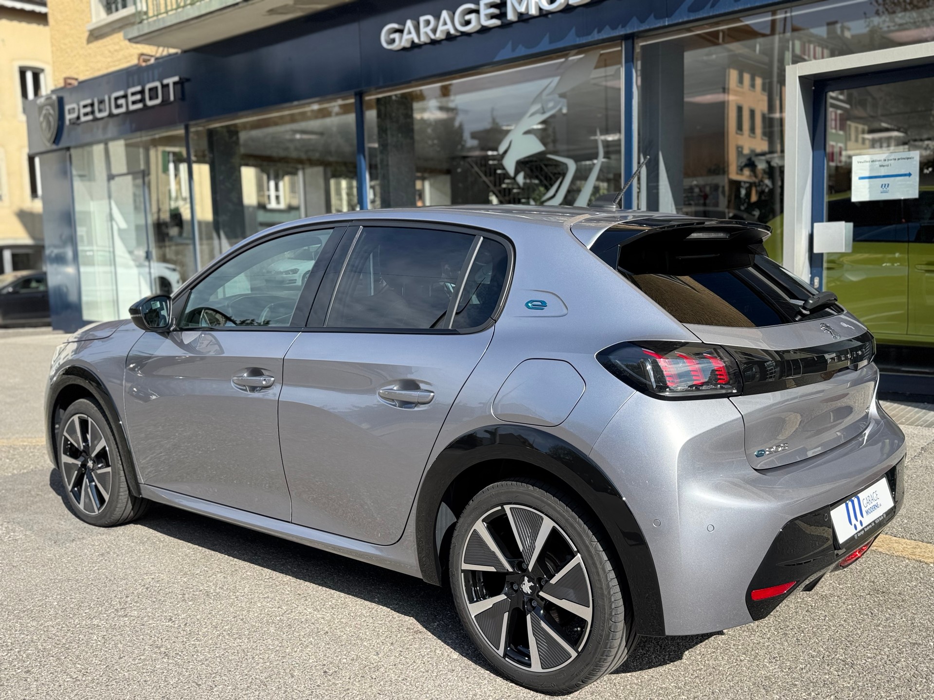 PEUGEOT 208 e-GT Pack BVA-image-6