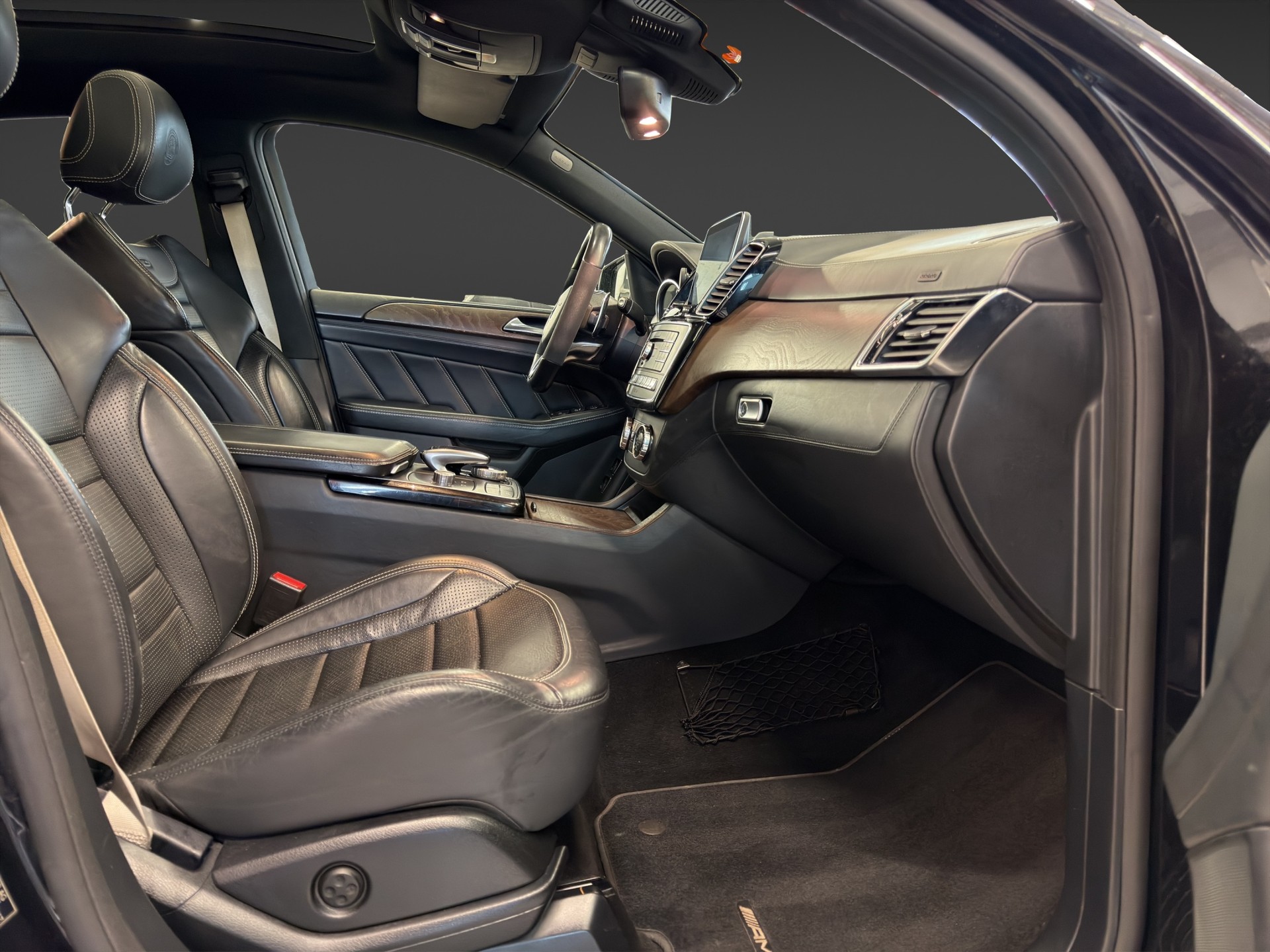 MERCEDES-BENZ GLE Coupé 63 S AMG 4Matic Speedshift-image-11
