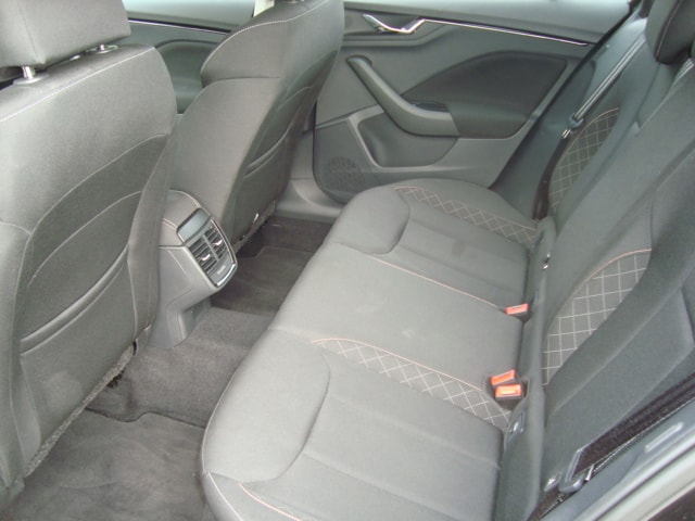 SKODA Kamiq 1.0 TSI Ambition-image-4