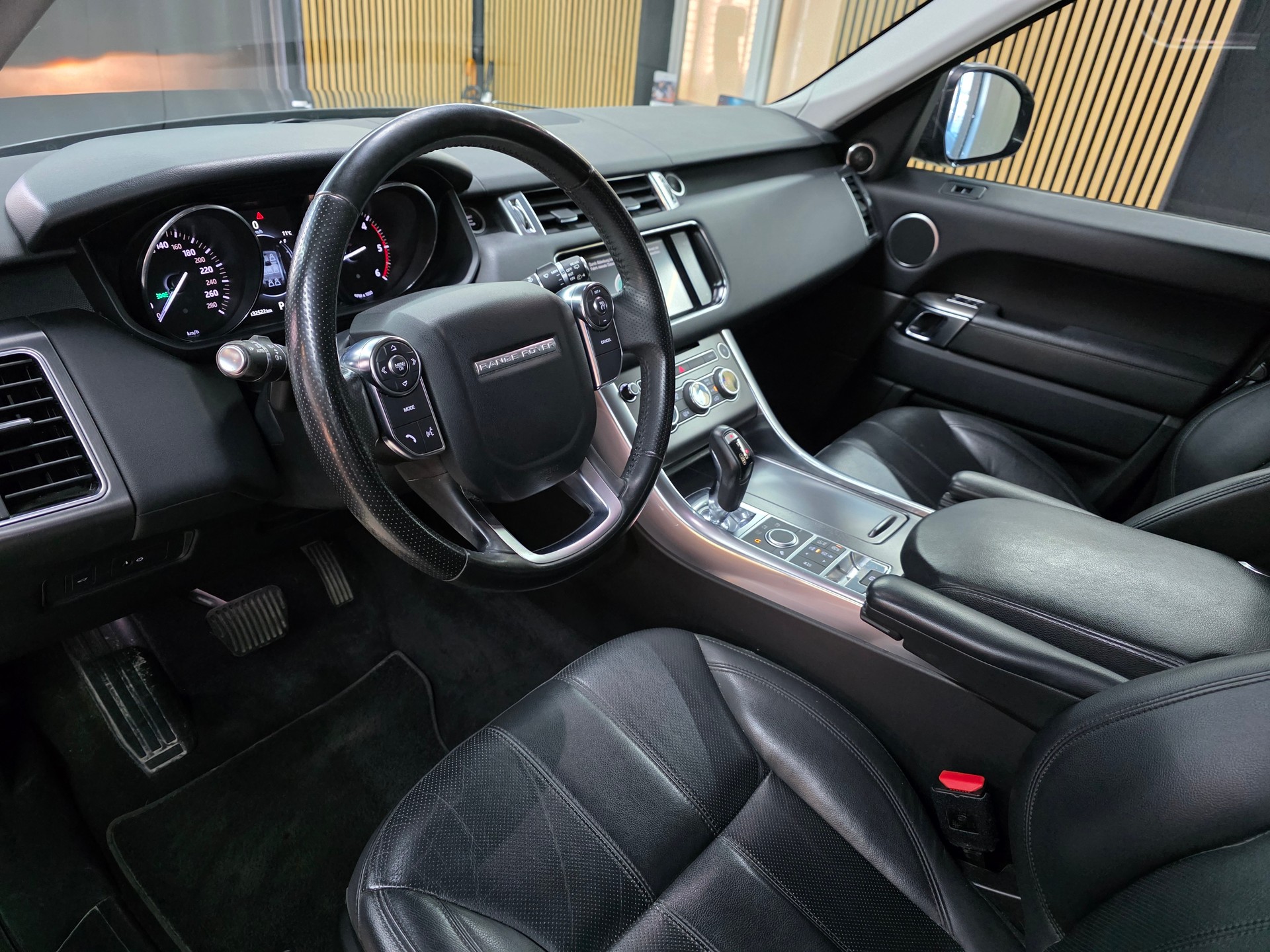 LAND ROVER Range Rover Sport 3.0 SDV6 SE Automatic 7-Plätze-image-7