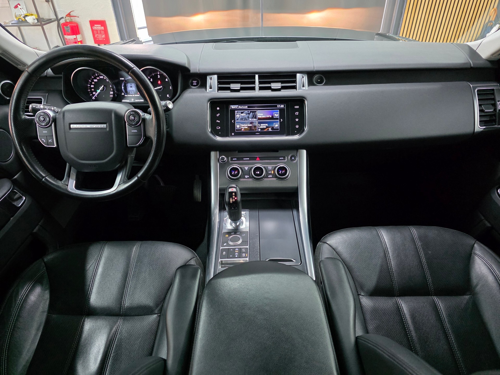 LAND ROVER Range Rover Sport 3.0 SDV6 SE Automatic 7-Plätze-image-11
