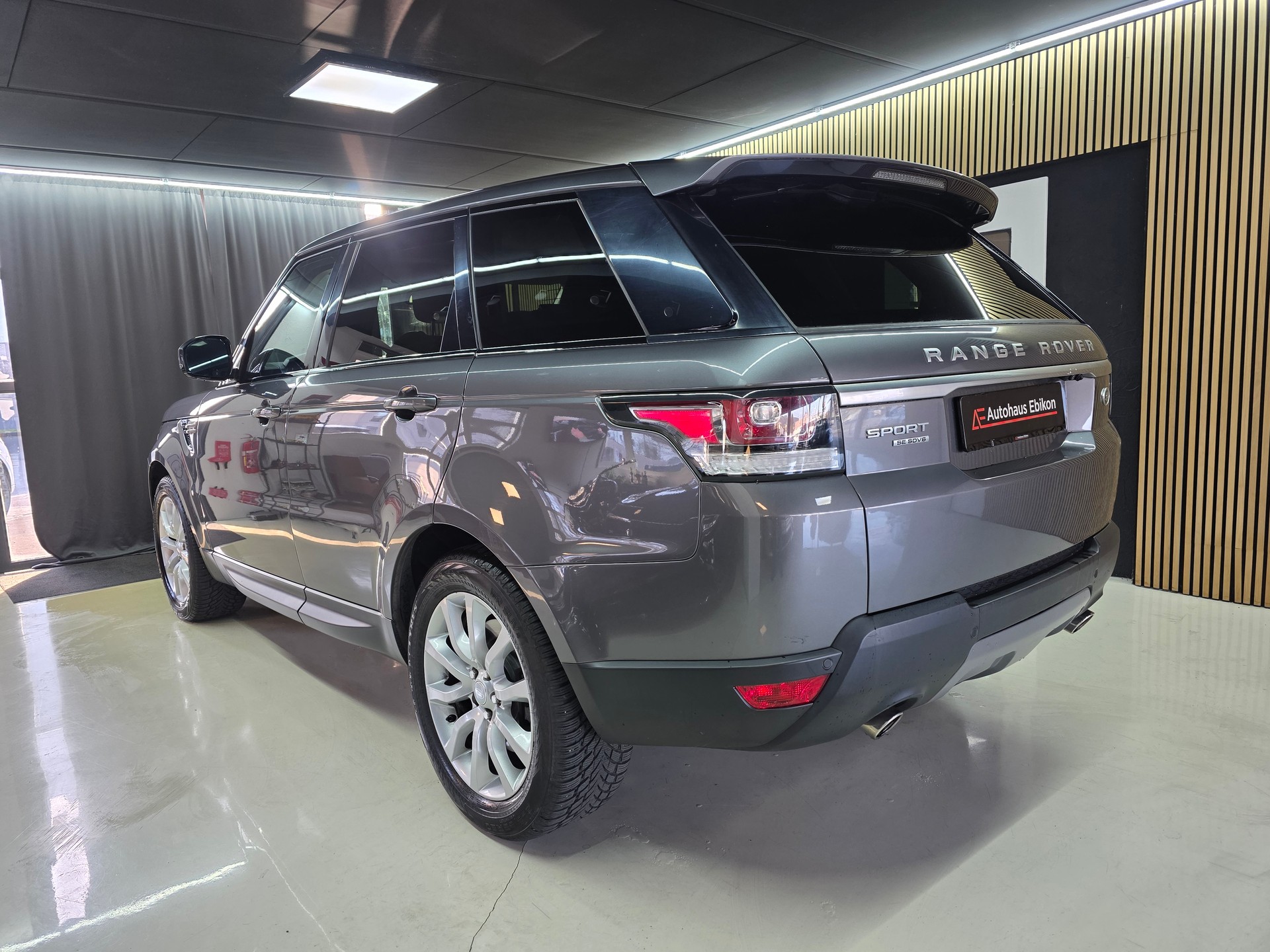 LAND ROVER Range Rover Sport 3.0 SDV6 SE Automatic 7-Plätze-image-4