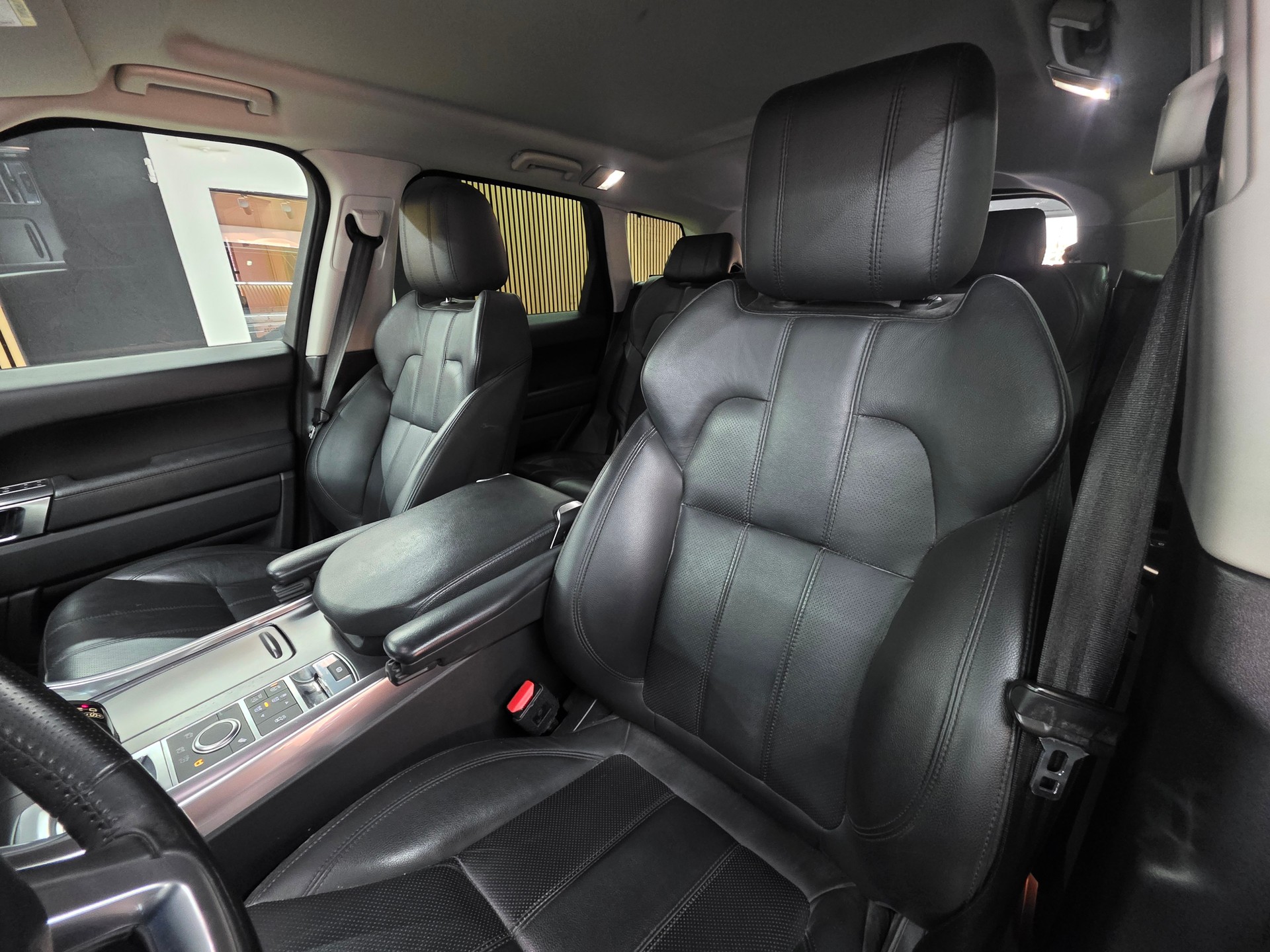 LAND ROVER Range Rover Sport 3.0 SDV6 SE Automatic 7-Plätze-image-9