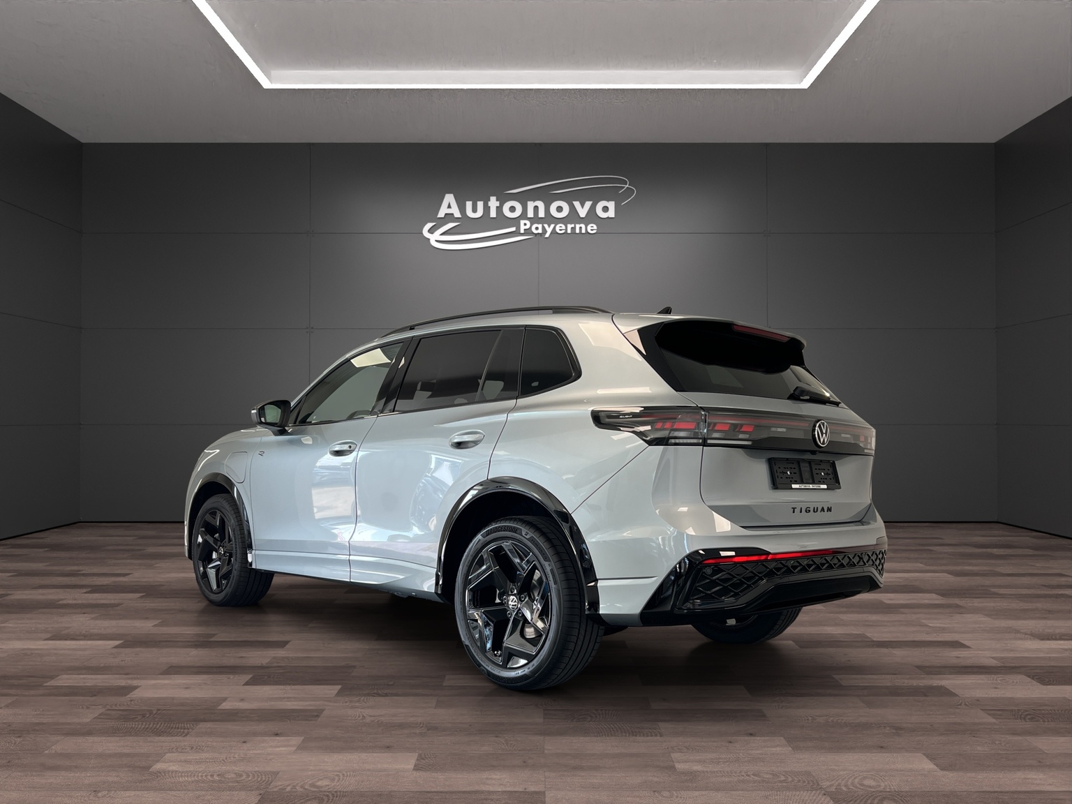 VW Tiguan 1.5 TSI evo2 eHybrid R-Line DSG-image-3