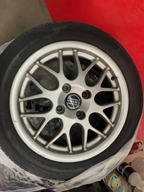 VOLVO V40 2.0T-image-2
